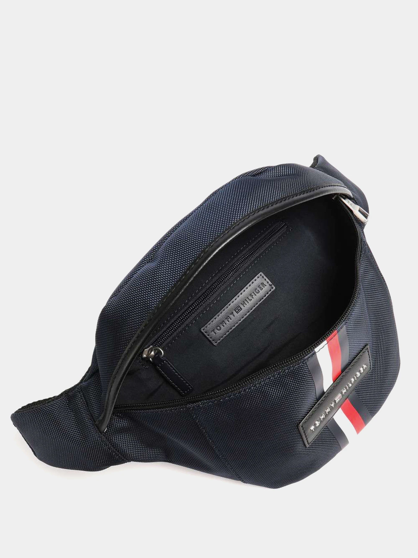 Сумки Tommy Hilfiger Uptown модель AM0AM06257-CJM Сумки Tommy Hilfiger Uptown модель AM0AM06257-CJM Фото