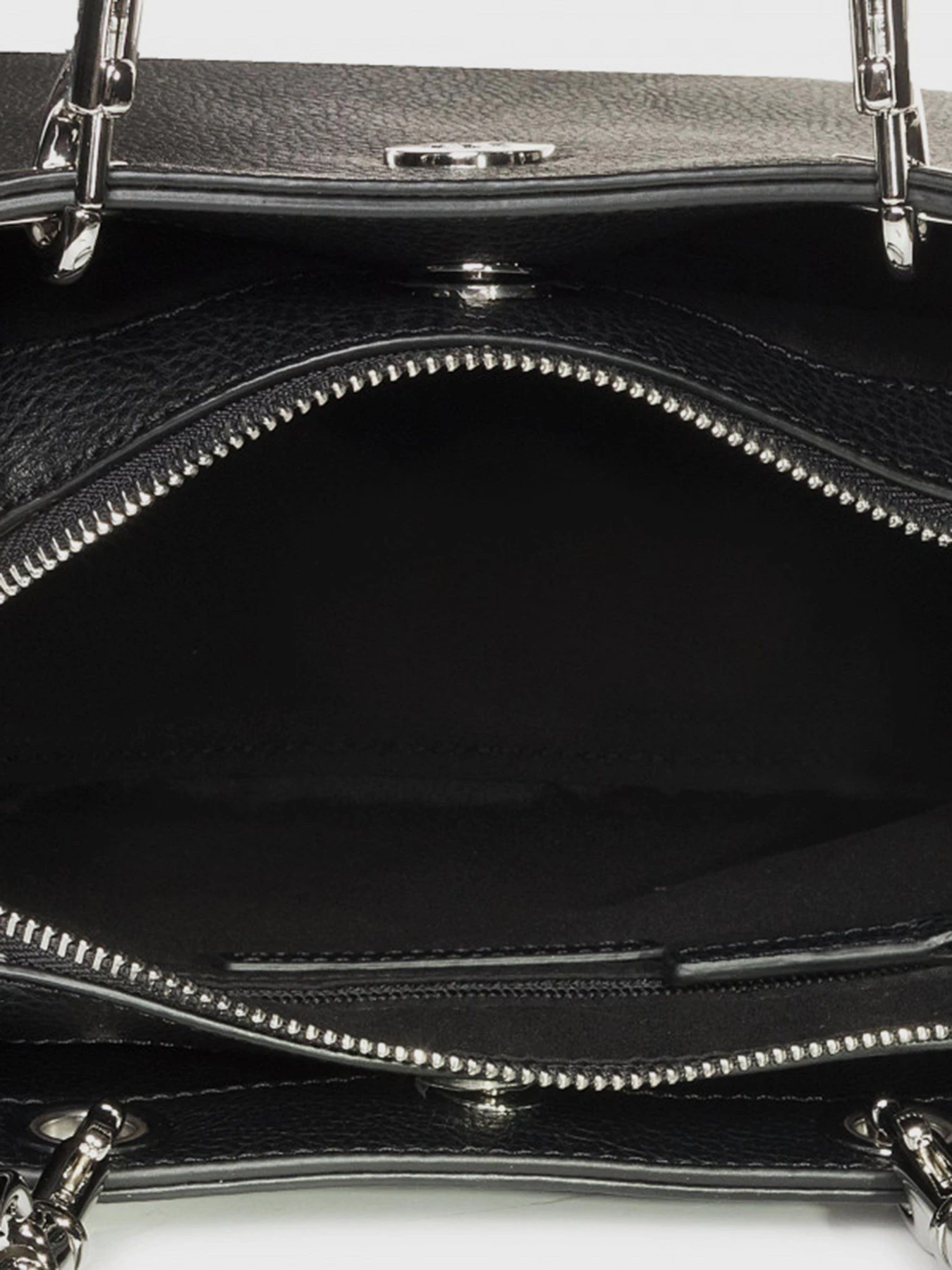 Сумки Tommy Hilfiger модель AW0AW08516-BDS Сумки Tommy Hilfiger модель AW0AW08516-BDS Фото