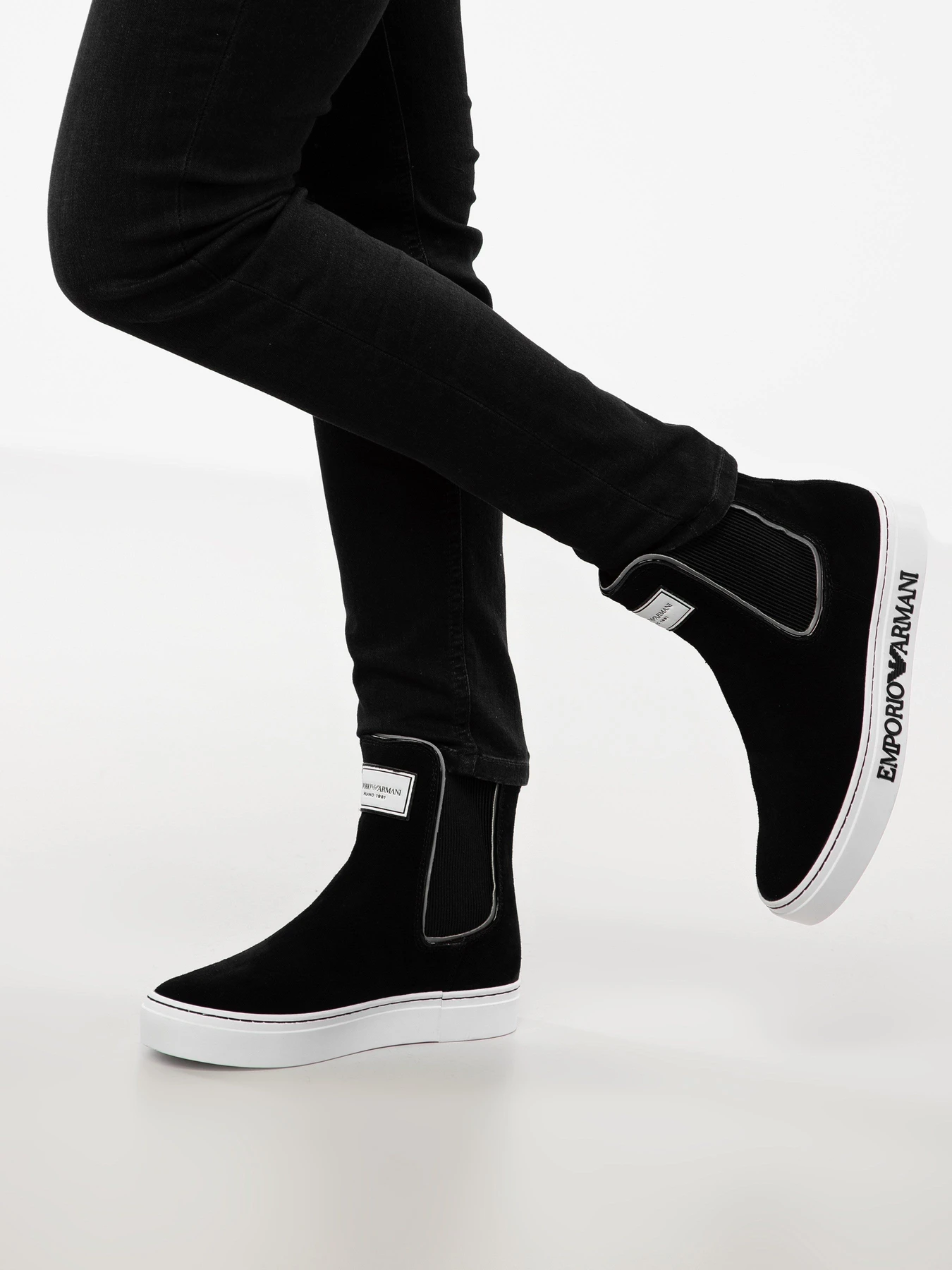 Ботинки и сапоги Emporio Armani модель X3Z045-XM537-N181 Ботинки и сапоги Emporio Armani модель X3Z045-XM537-N181 Фото