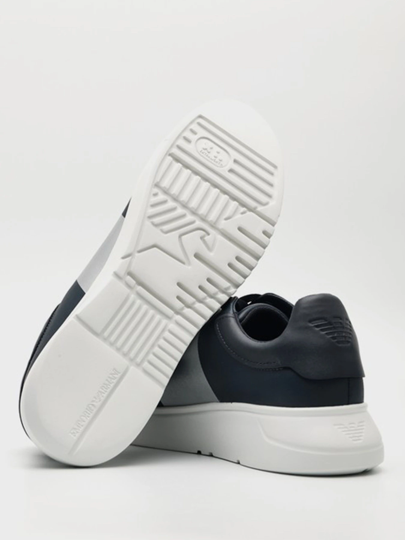 Кроссовки Emporio Armani модель X4X264-XM491-B945 Кроссовки Emporio Armani модель X4X264-XM491-B945 Фото