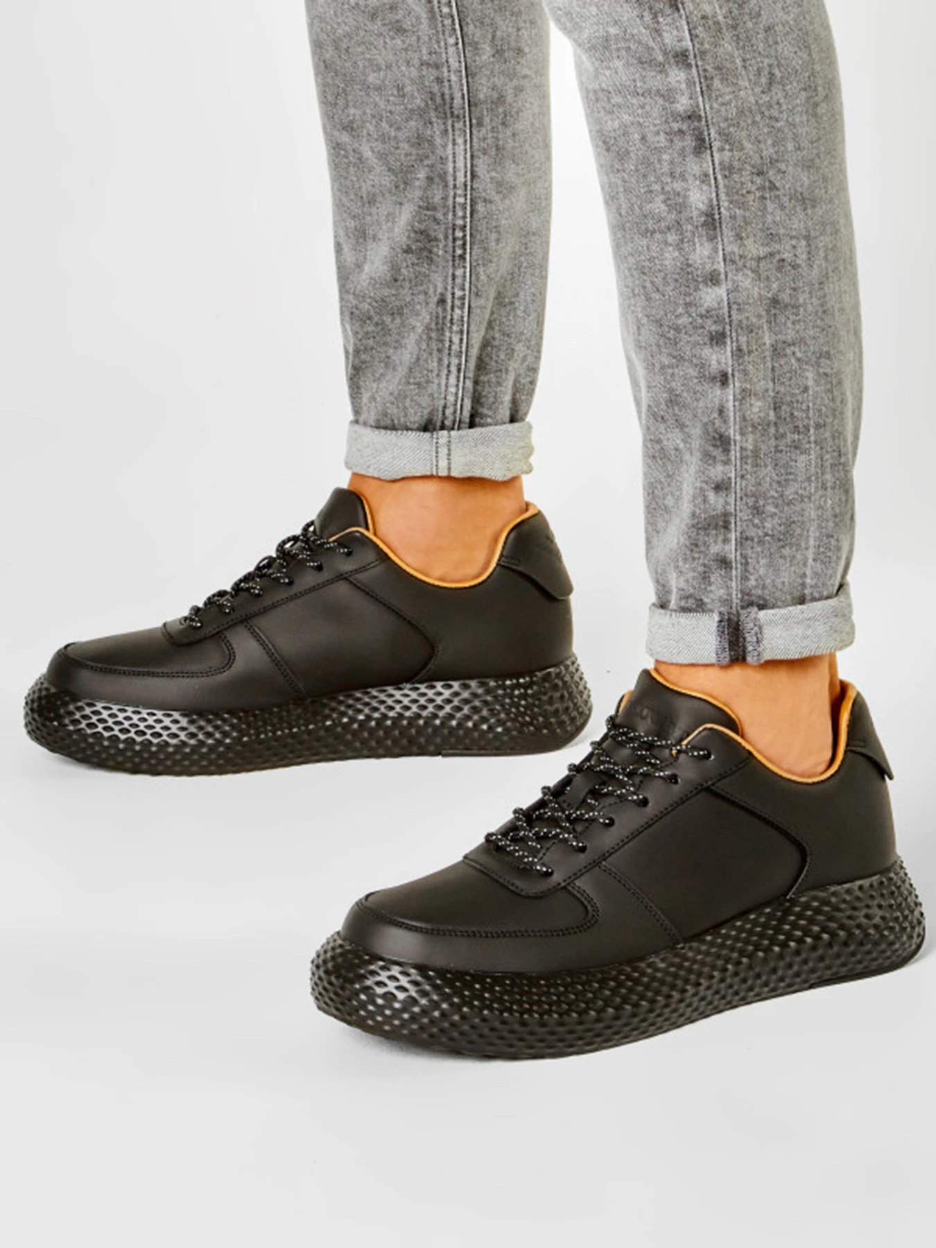 Кроссовки Emporio Armani модель X4X321-XF473-00002 Кроссовки Emporio Armani модель X4X321-XF473-00002 Фото
