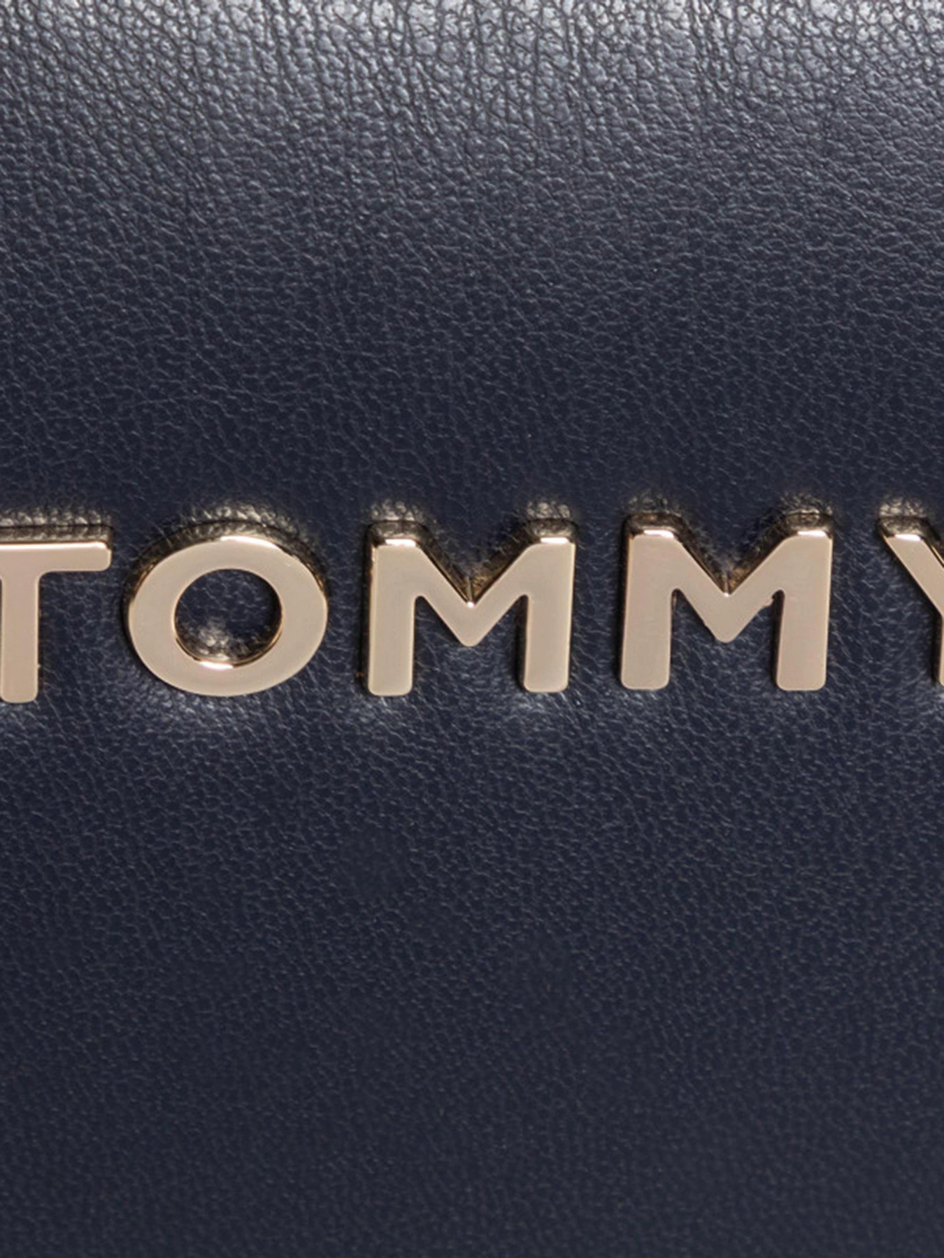 Сумки Tommy Hilfiger модель AW0AW08608-CJM Сумки Tommy Hilfiger модель AW0AW08608-CJM Фото