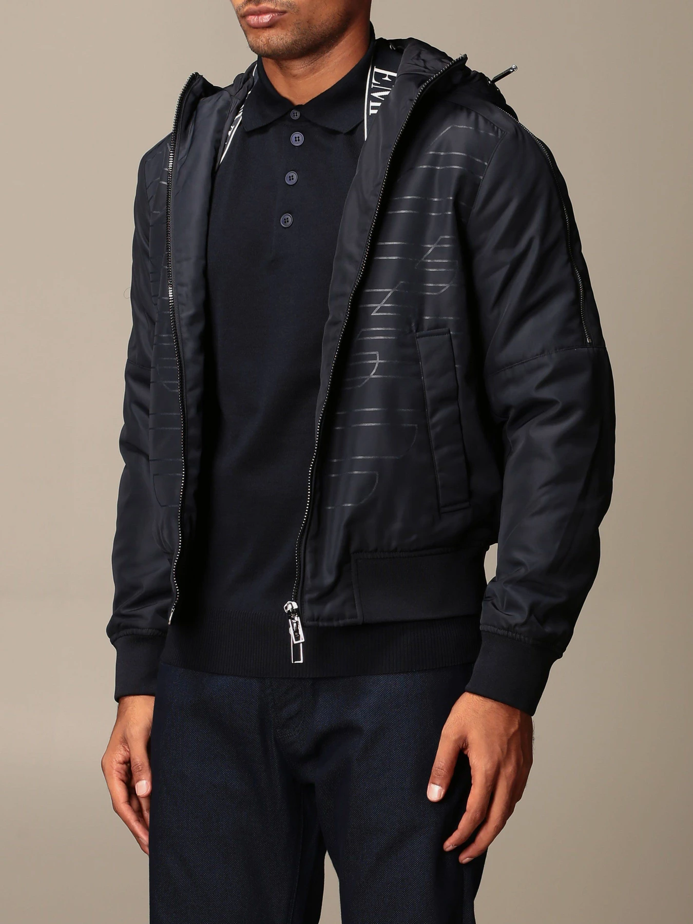 Куртки та дублянки Emporio Armani модель 6H1BD9-1NYAZ-0920 Куртки та дублянки Emporio Armani модель 6H1BD9-1NYAZ-0920 Фото