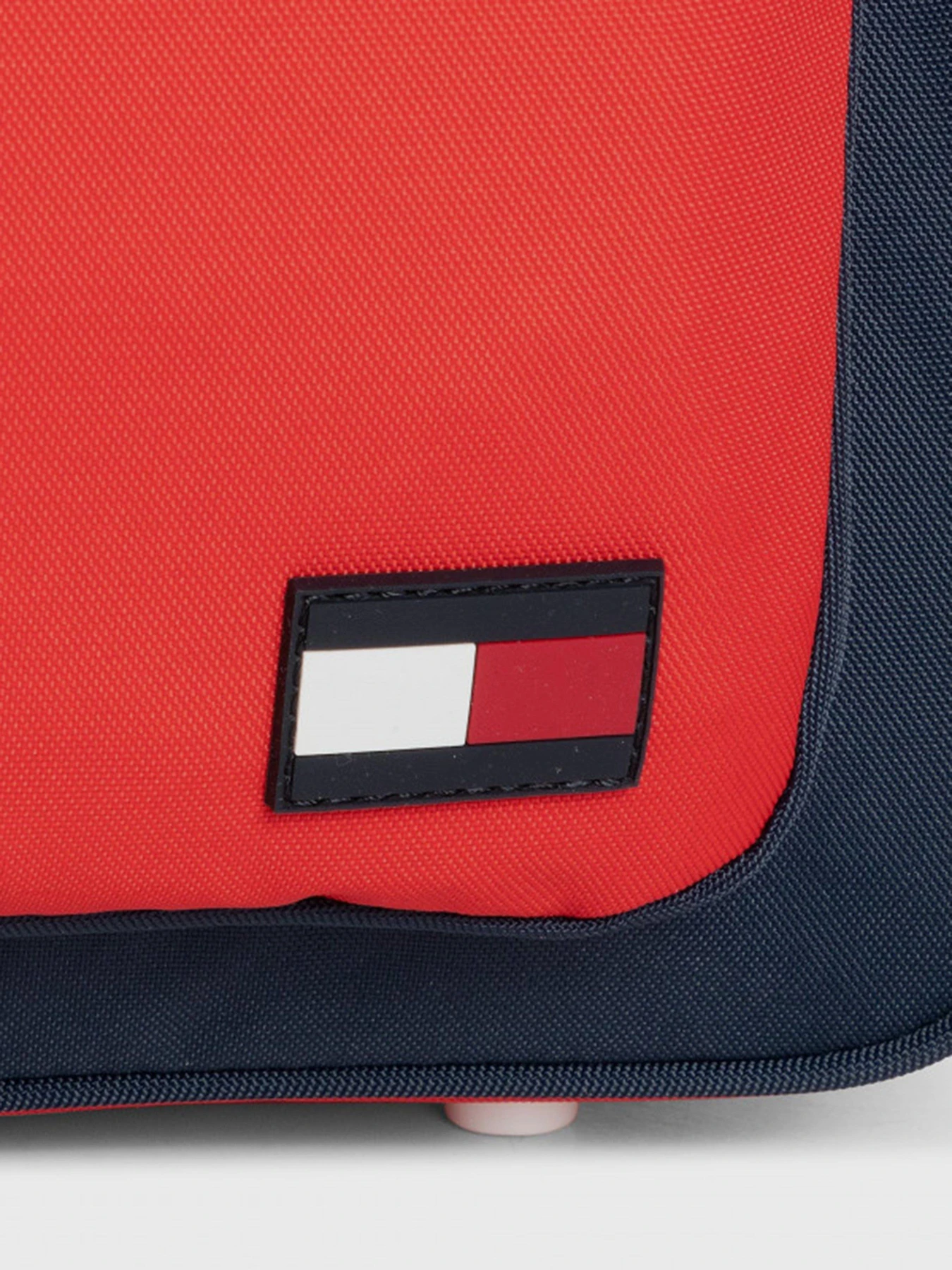 Рюкзаки Tommy Hilfiger модель AU0AU00994-0G0 Рюкзаки Tommy Hilfiger модель AU0AU00994-0G0 Фото