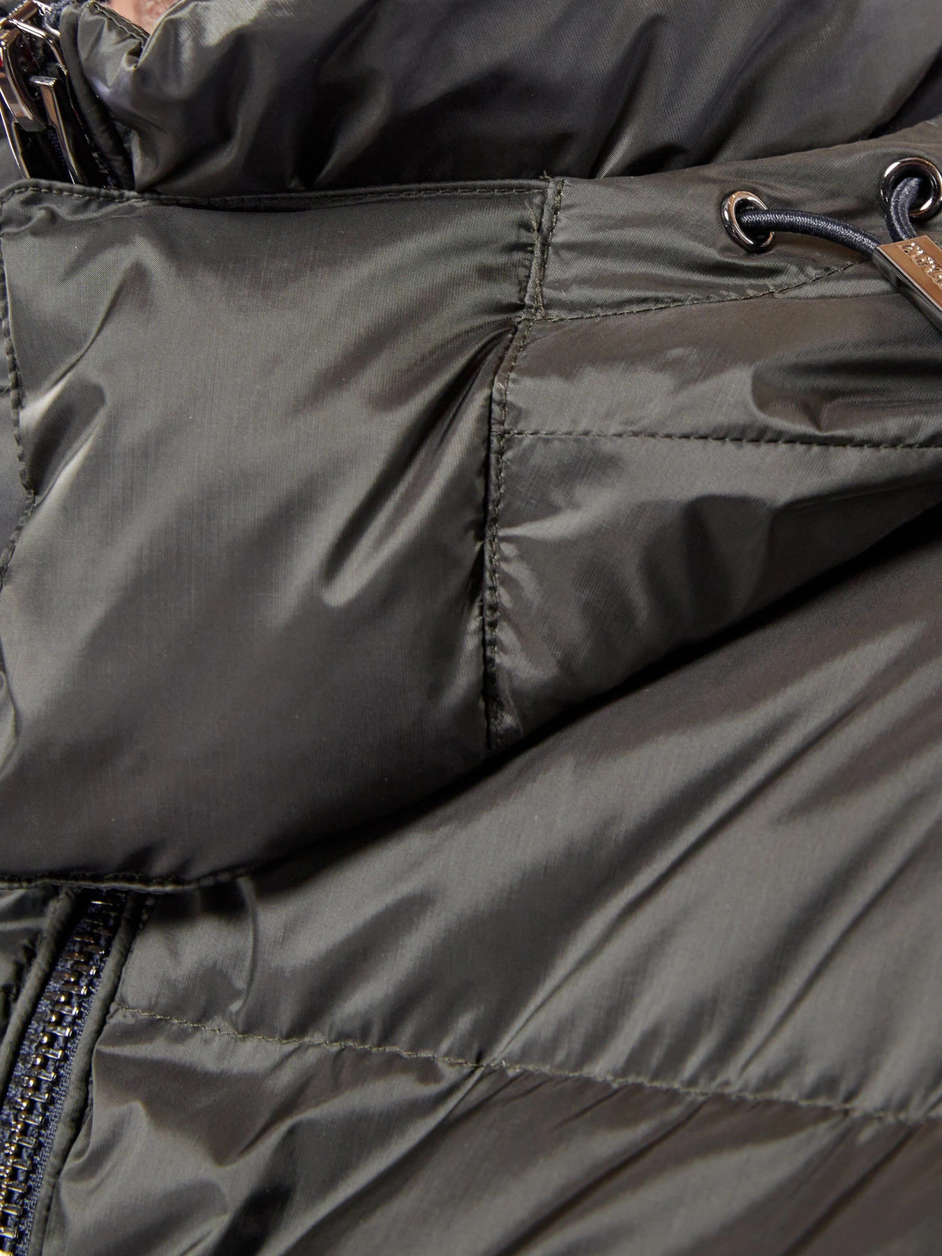 Куртки та дублянки Emporio Armani модель 6H1BM3-1NLUZ-0564 Куртки та дублянки Emporio Armani модель 6H1BM3-1NLUZ-0564 Фото