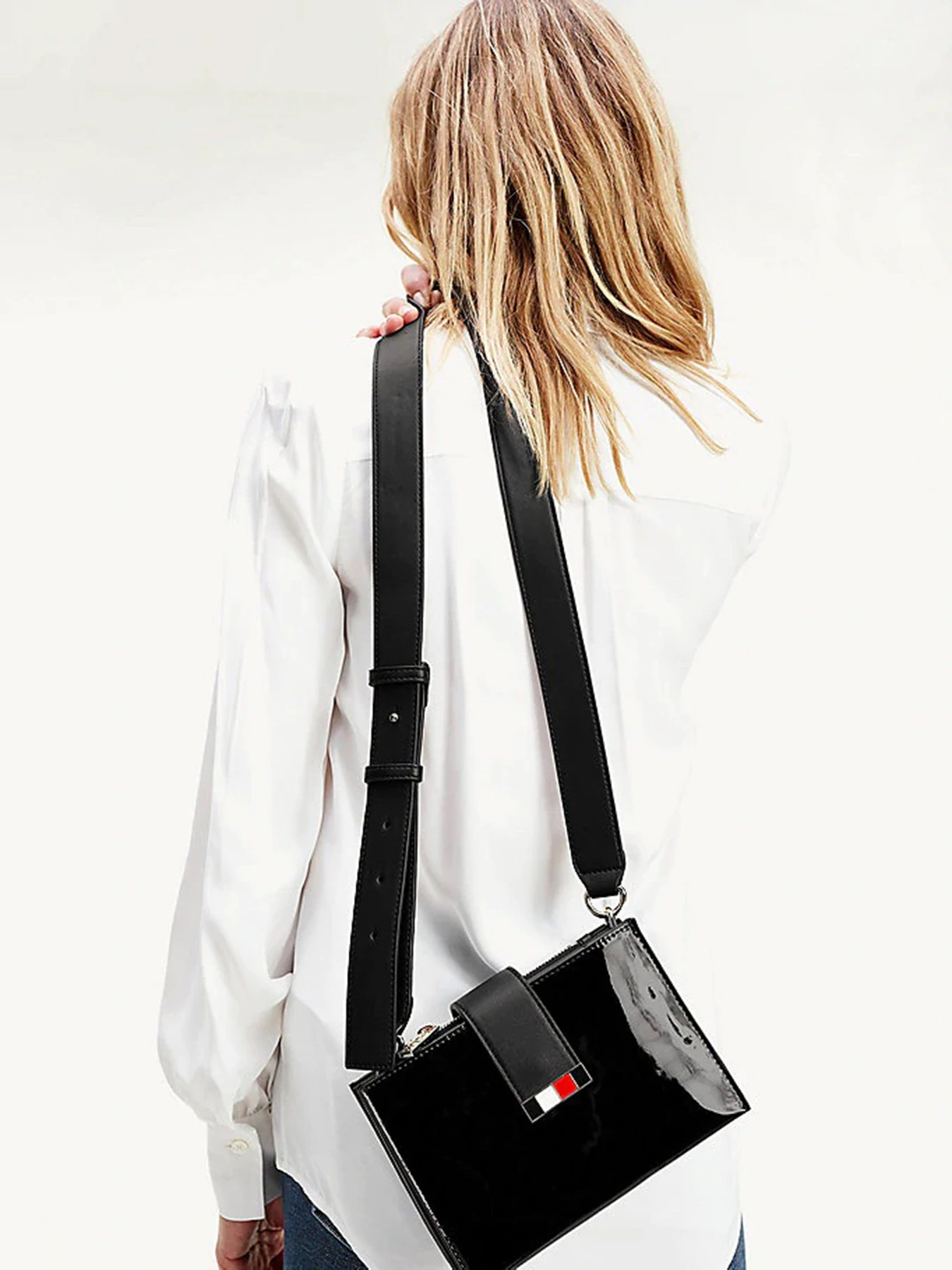 Сумки Tommy Hilfiger Statement модель AW0AW08839-0GJ Сумки Tommy Hilfiger Statement модель AW0AW08839-0GJ Фото