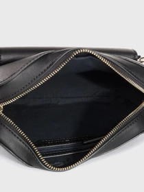Сумки Tommy Hilfiger SEASONAL модель AW0AW08821-0GJ Фото