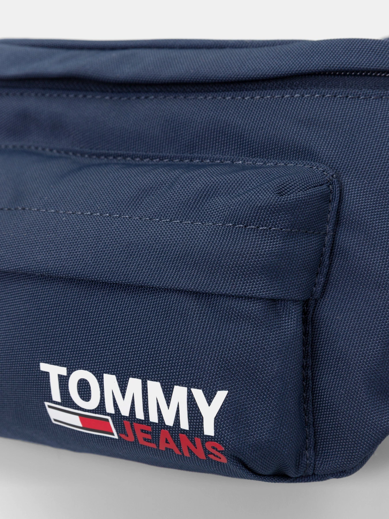 Сумки Tommy Hilfiger Campus модель AM0AM06429-C87 Сумки Tommy Hilfiger Campus модель AM0AM06429-C87 Фото