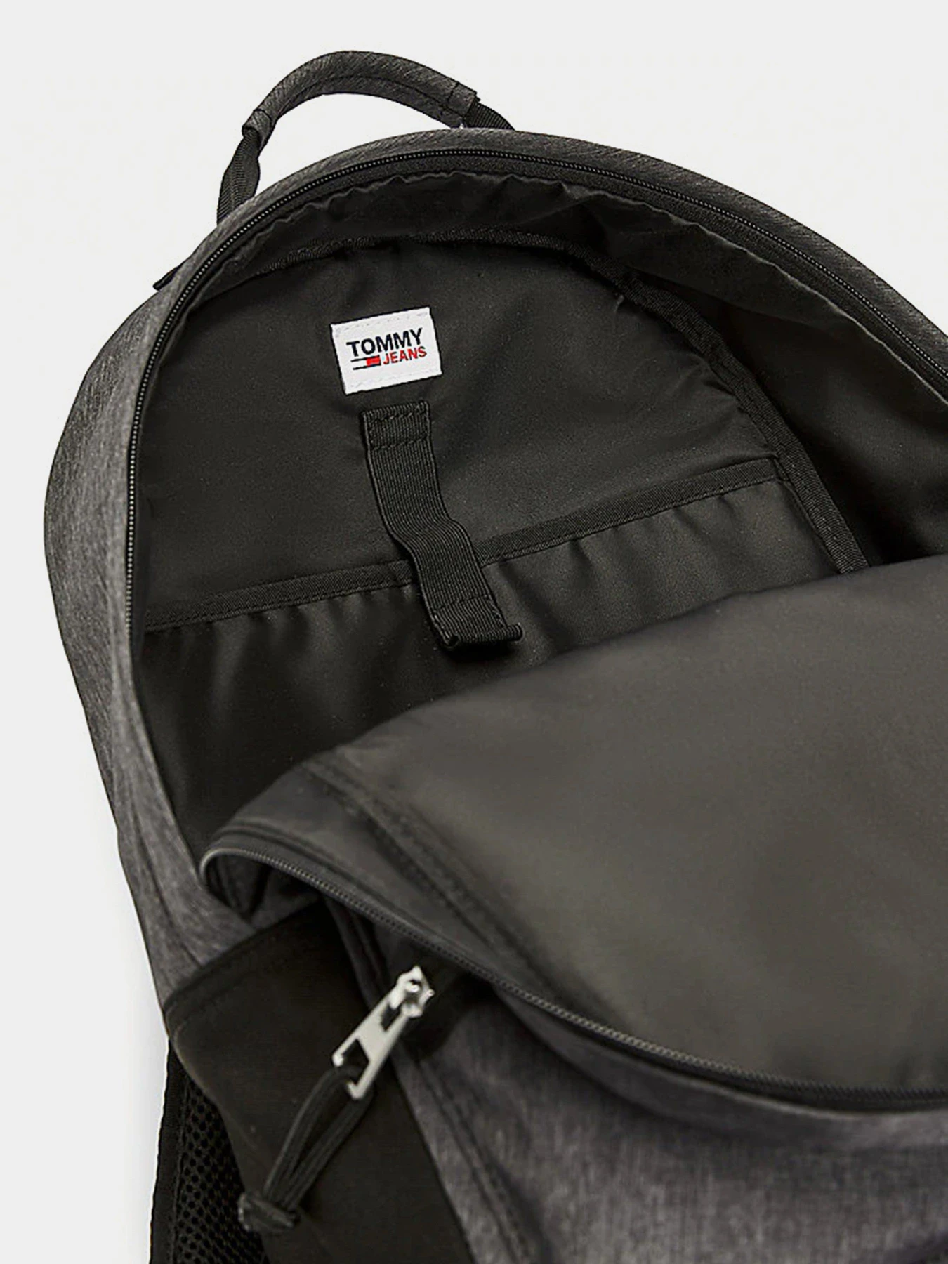 Рюкзаки Tommy Hilfiger Tech модель AM0AM06770-BDS Фото