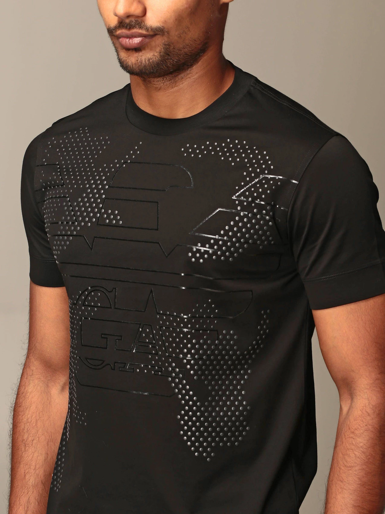 Футболки и поло Emporio Armani модель 6H1TG2-1JTUZ-0999 Футболки и поло Emporio Armani модель 6H1TG2-1JTUZ-0999 Фото