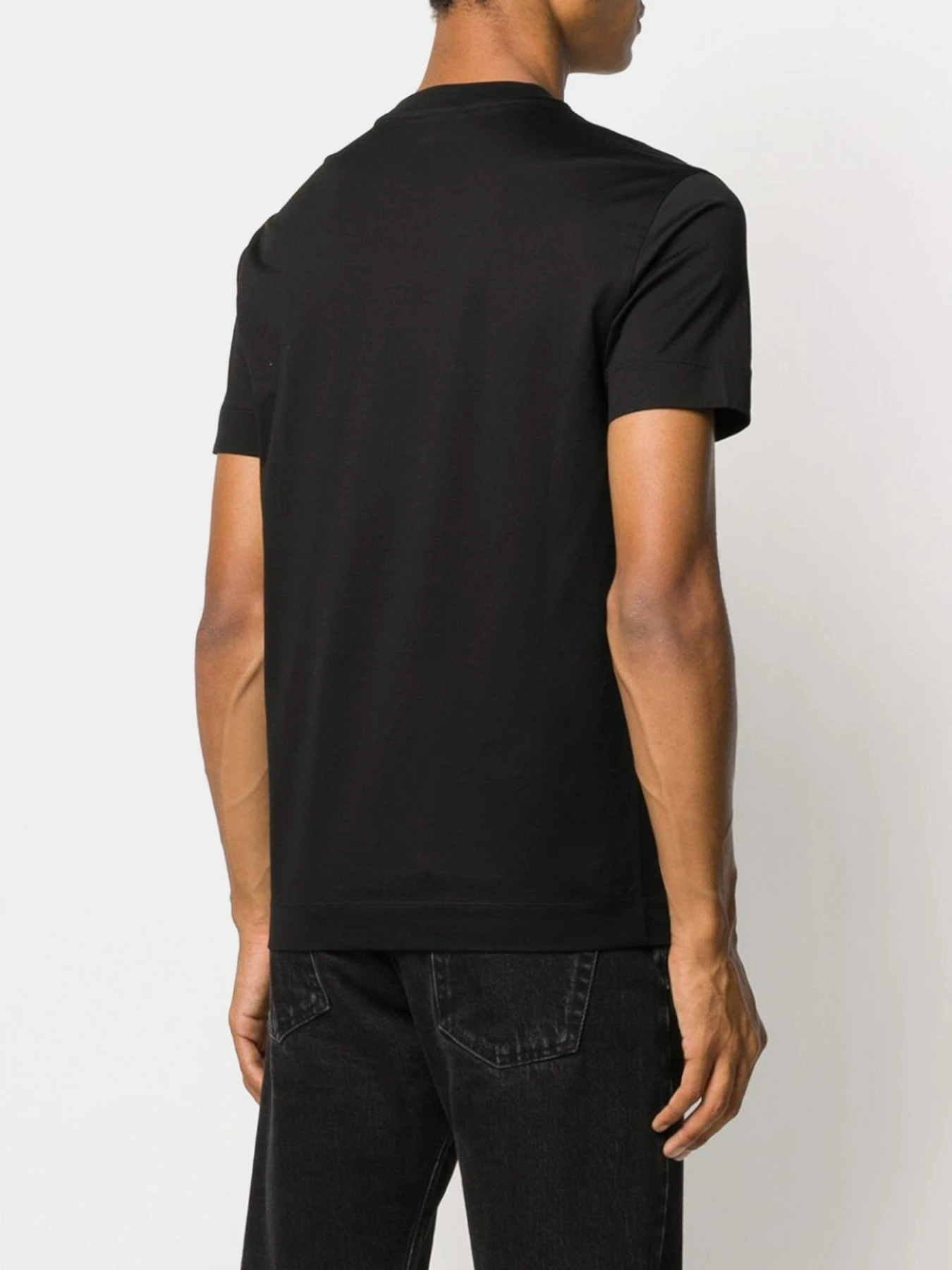 Футболки и поло Emporio Armani модель 6H1TH1-1JTUZ-0999 Футболки и поло Emporio Armani модель 6H1TH1-1JTUZ-0999 Фото