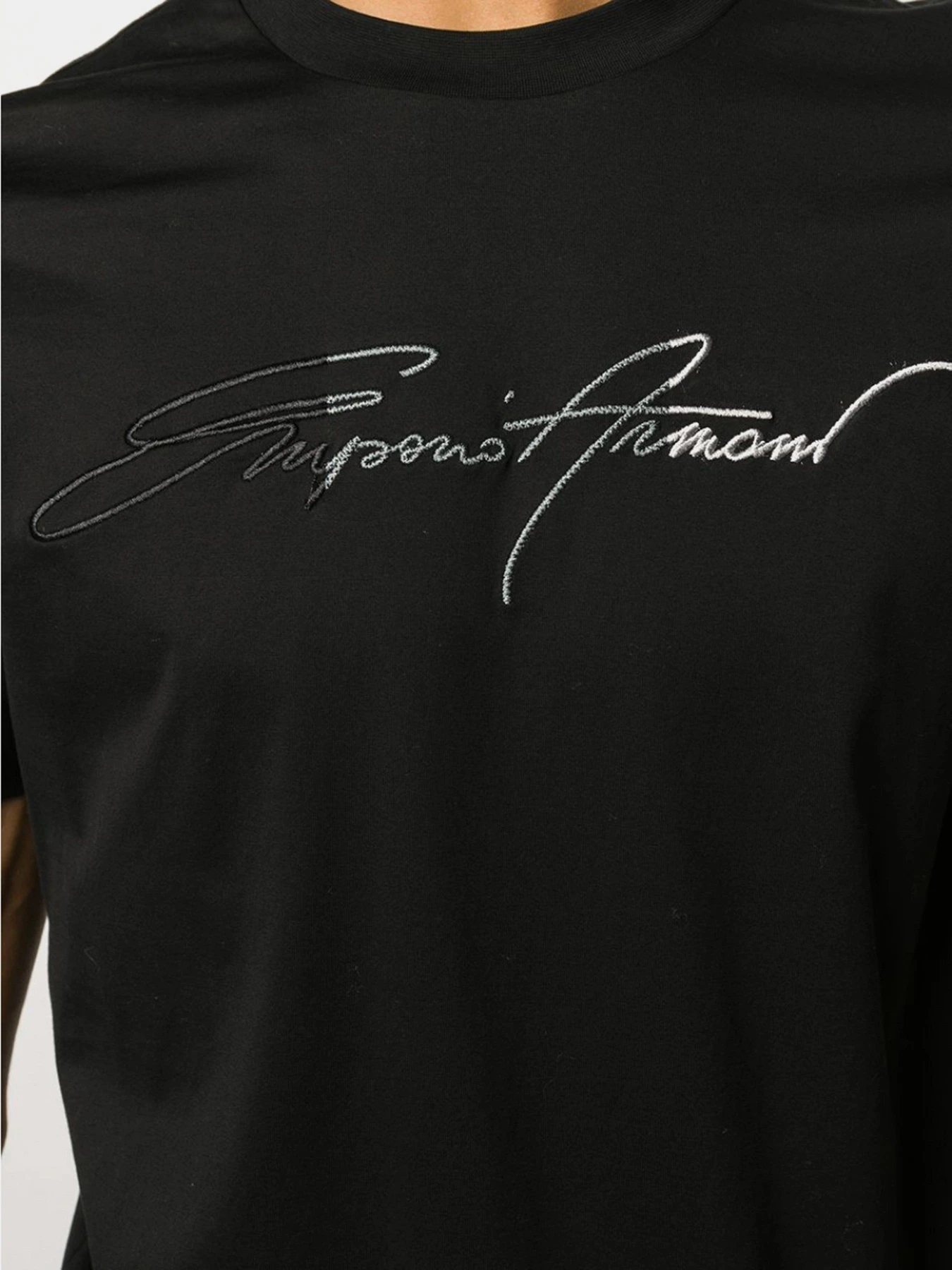 Футболки и поло Emporio Armani модель 6H1TH1-1JTUZ-0999 Футболки и поло Emporio Armani модель 6H1TH1-1JTUZ-0999 Фото
