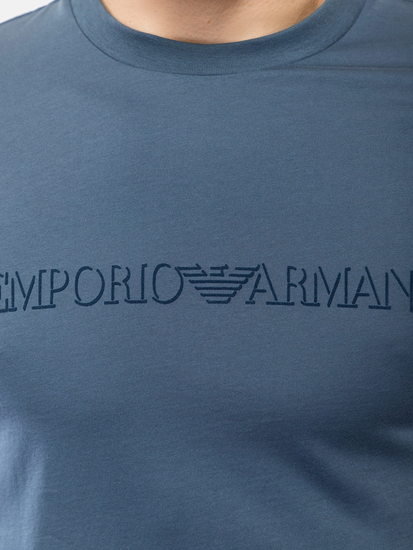 Футболки и поло Emporio Armani модель 6H1TH2-1JDXZ-0743 Футболки и поло Emporio Armani модель 6H1TH2-1JDXZ-0743 Фото