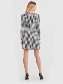 Платья Emporio Armani модель 6H2A6E-2JXPZ-F002 Фото