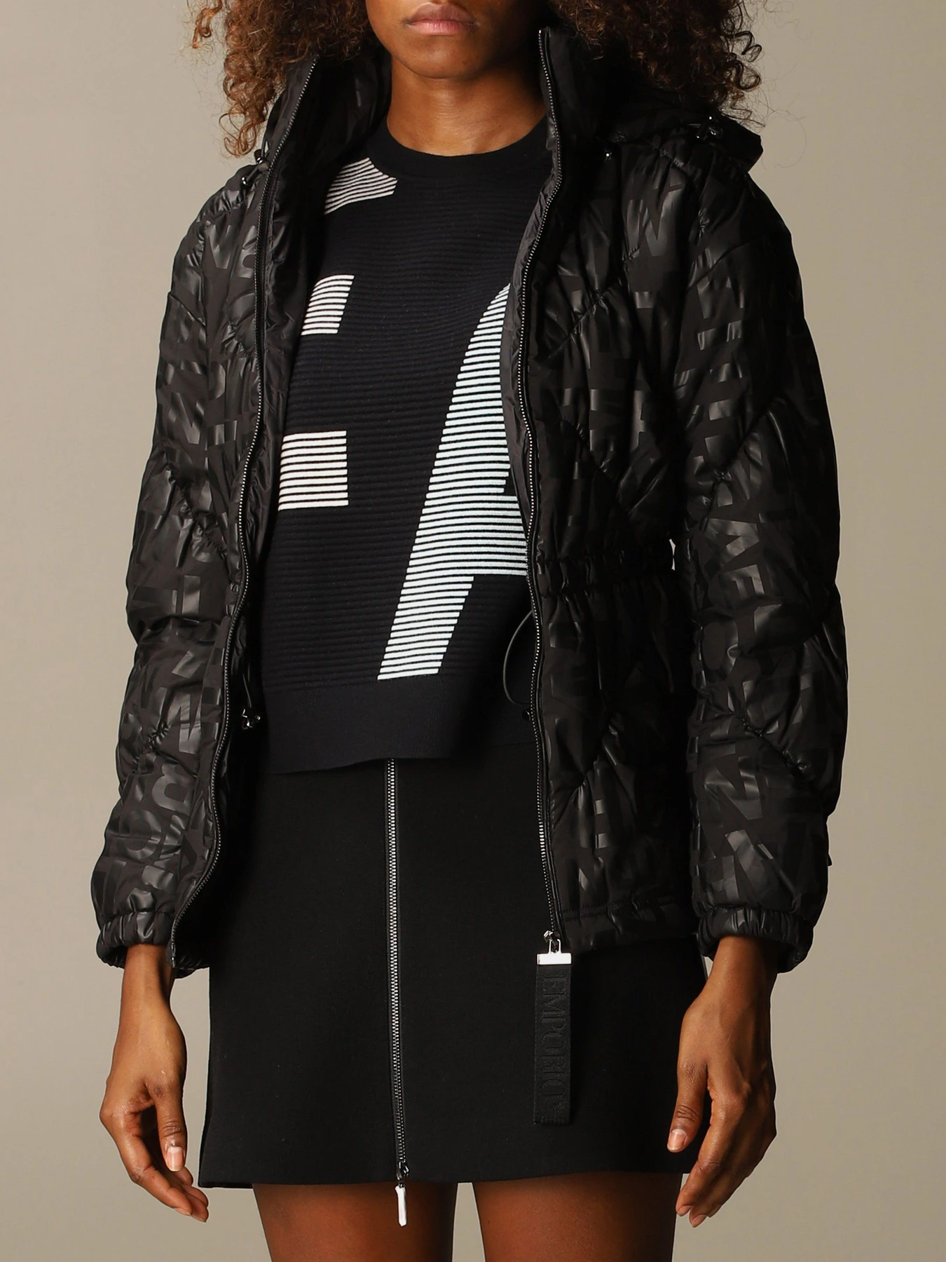 Куртки та дублянки Emporio Armani модель 6H2B94-2NNDZ-0999 Куртки та дублянки Emporio Armani модель 6H2B94-2NNDZ-0999 Фото