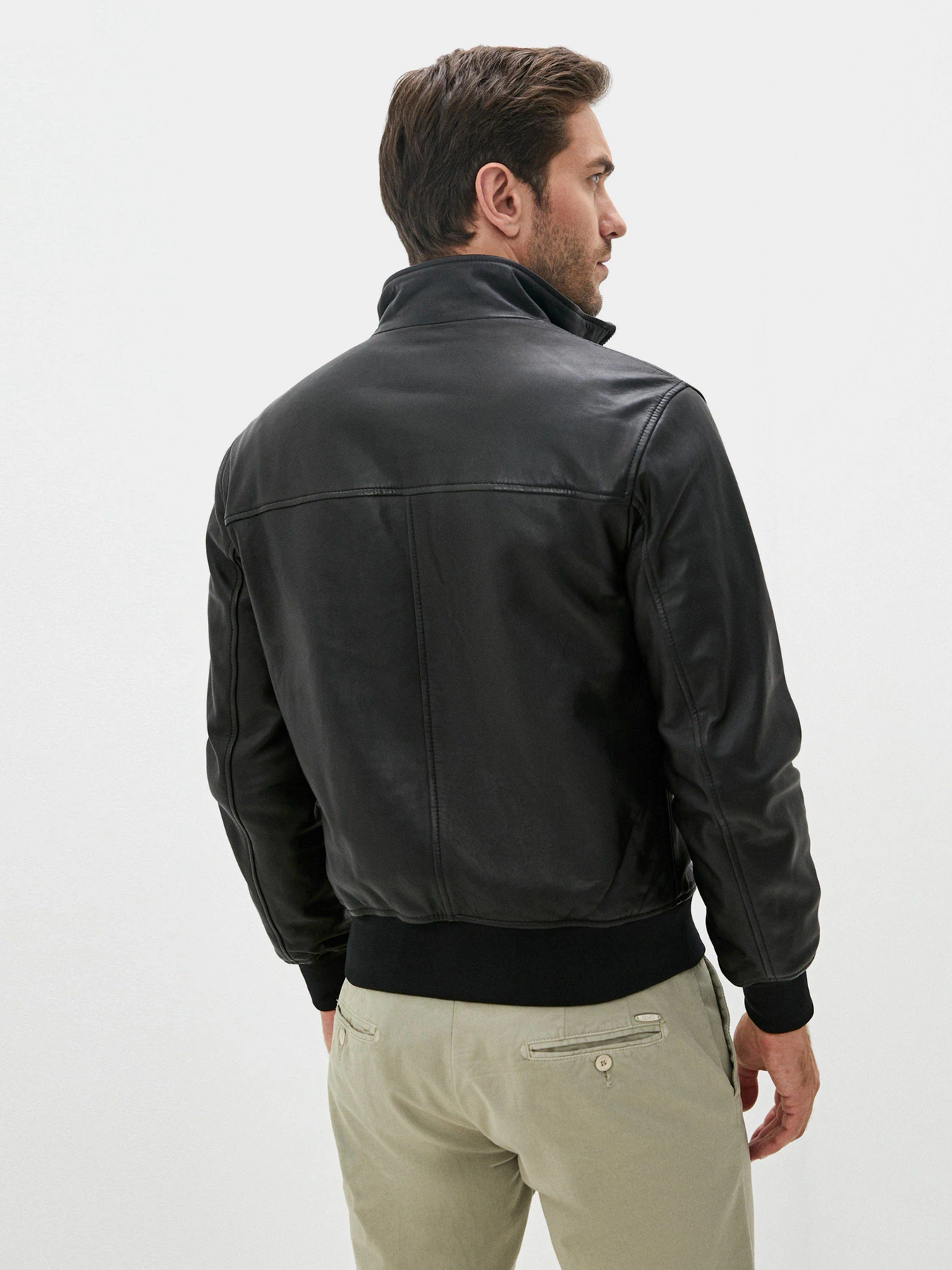 Куртки та дублянки Emporio Armani модель 91B52P-91P52-999 Куртки та дублянки Emporio Armani модель 91B52P-91P52-999 Фото