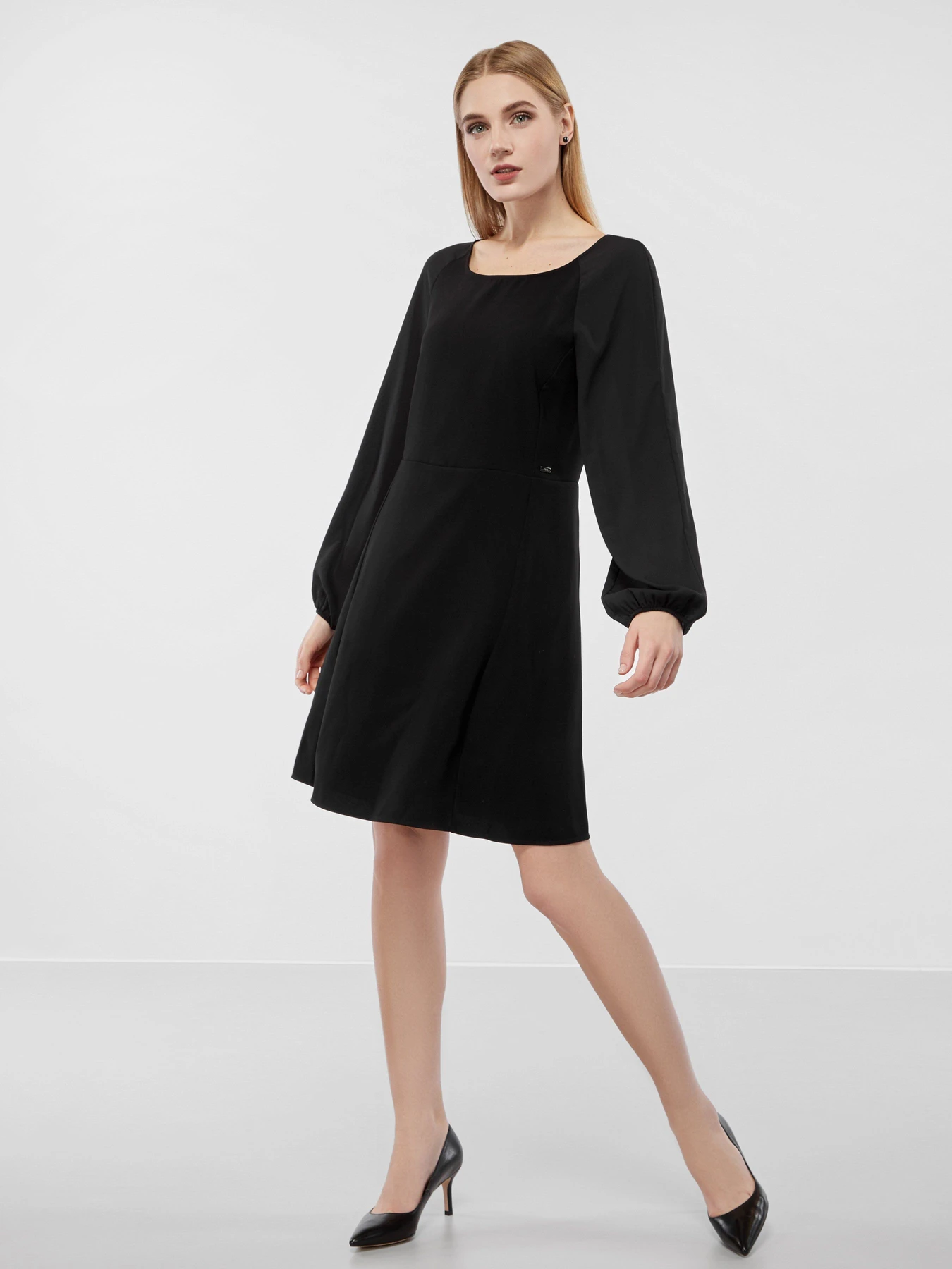 Платья Armani Exchange модель 6HYA04-YNPTZ-1200 Фото