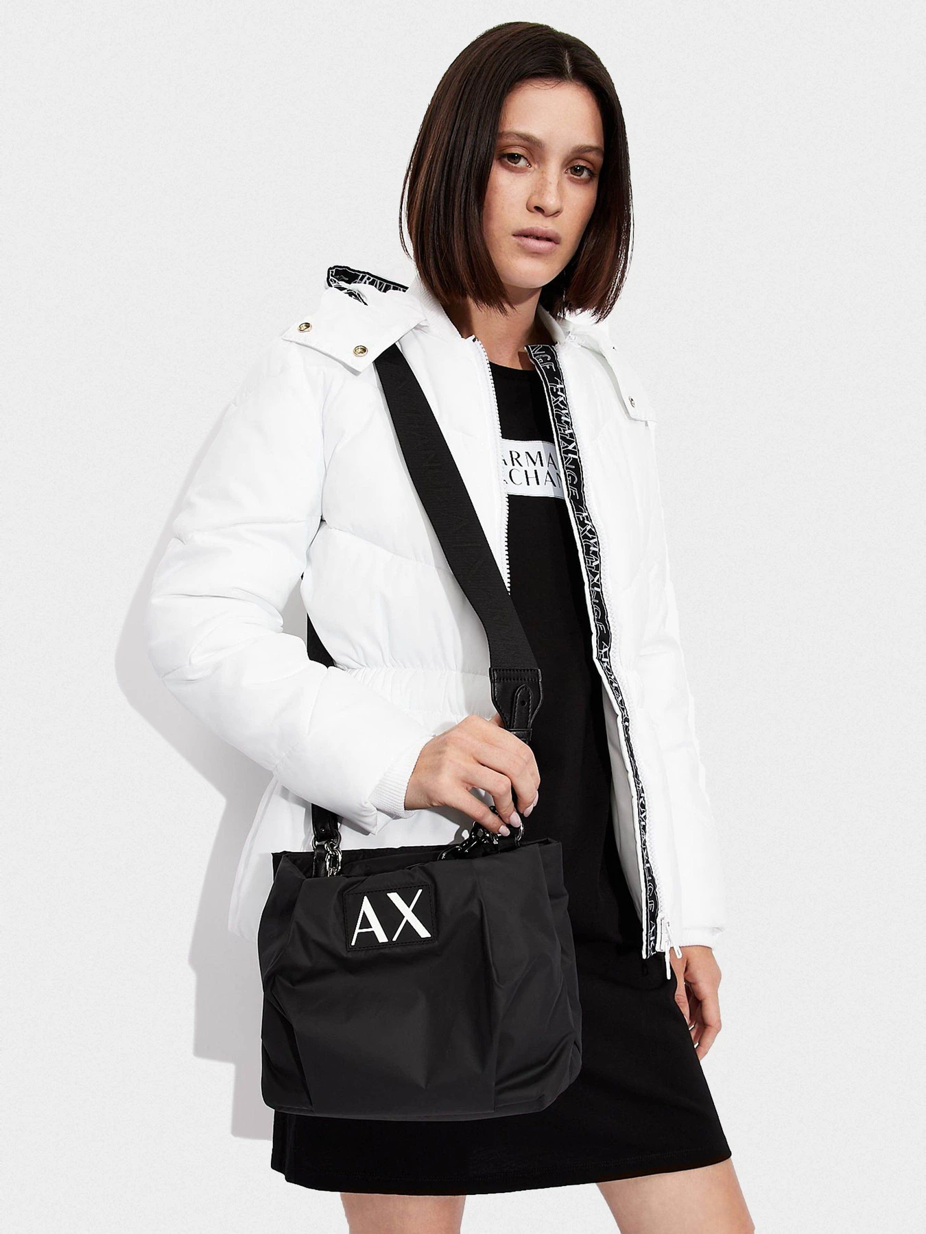 Куртки и дубленки Armani Exchange модель 6HYB07-YNKLZ-1100 Куртки и дубленки Armani Exchange модель 6HYB07-YNKLZ-1100 Фото