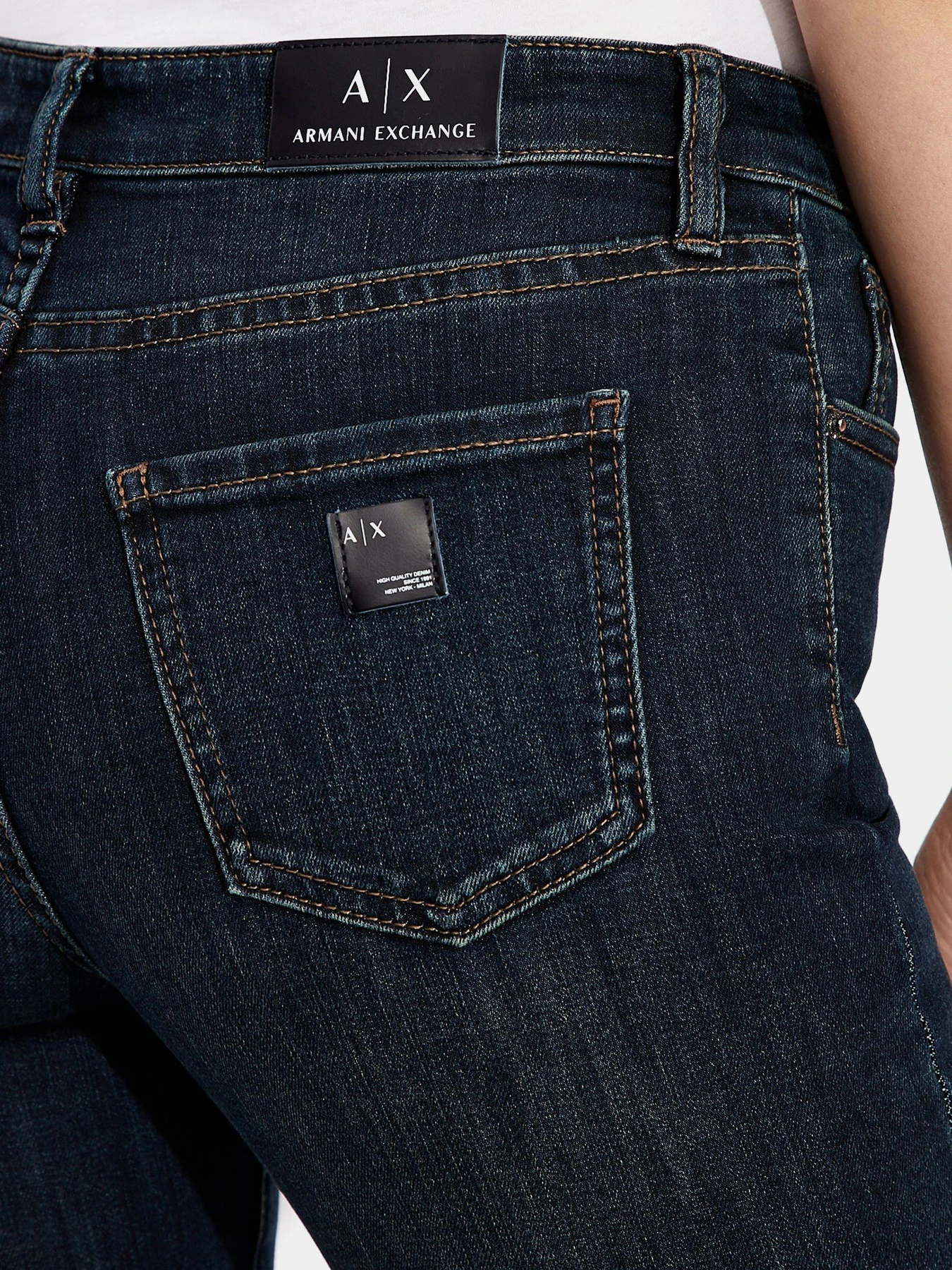 Джинсы Armani Exchange модель 6HYJ45-Y2REZ-1500 Джинсы Armani Exchange модель 6HYJ45-Y2REZ-1500 Фото