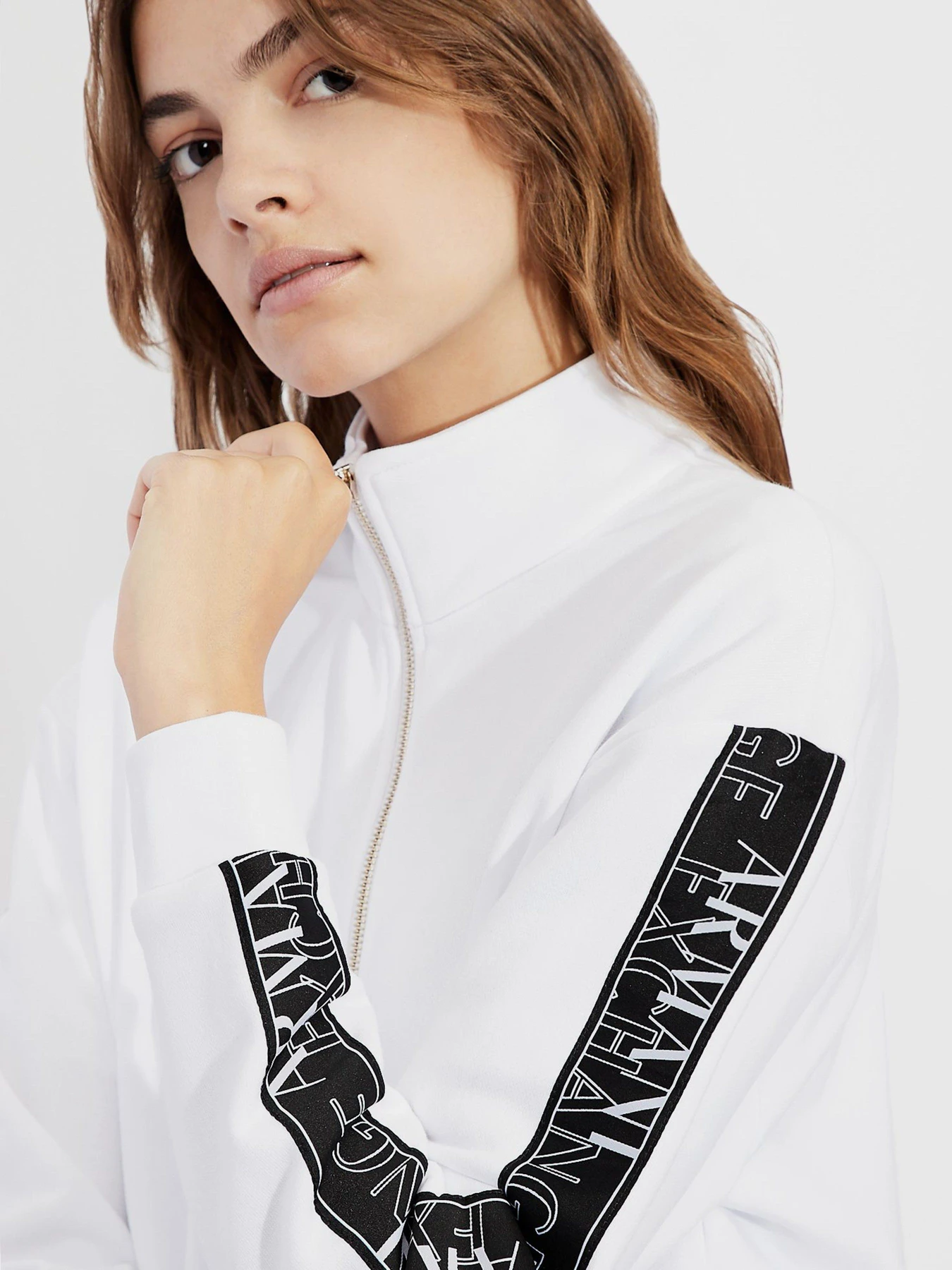 Худи и свитшоты Armani Exchange модель 6HYM84-YJ2RZ-1000 Худи и свитшоты Armani Exchange модель 6HYM84-YJ2RZ-1000 Фото