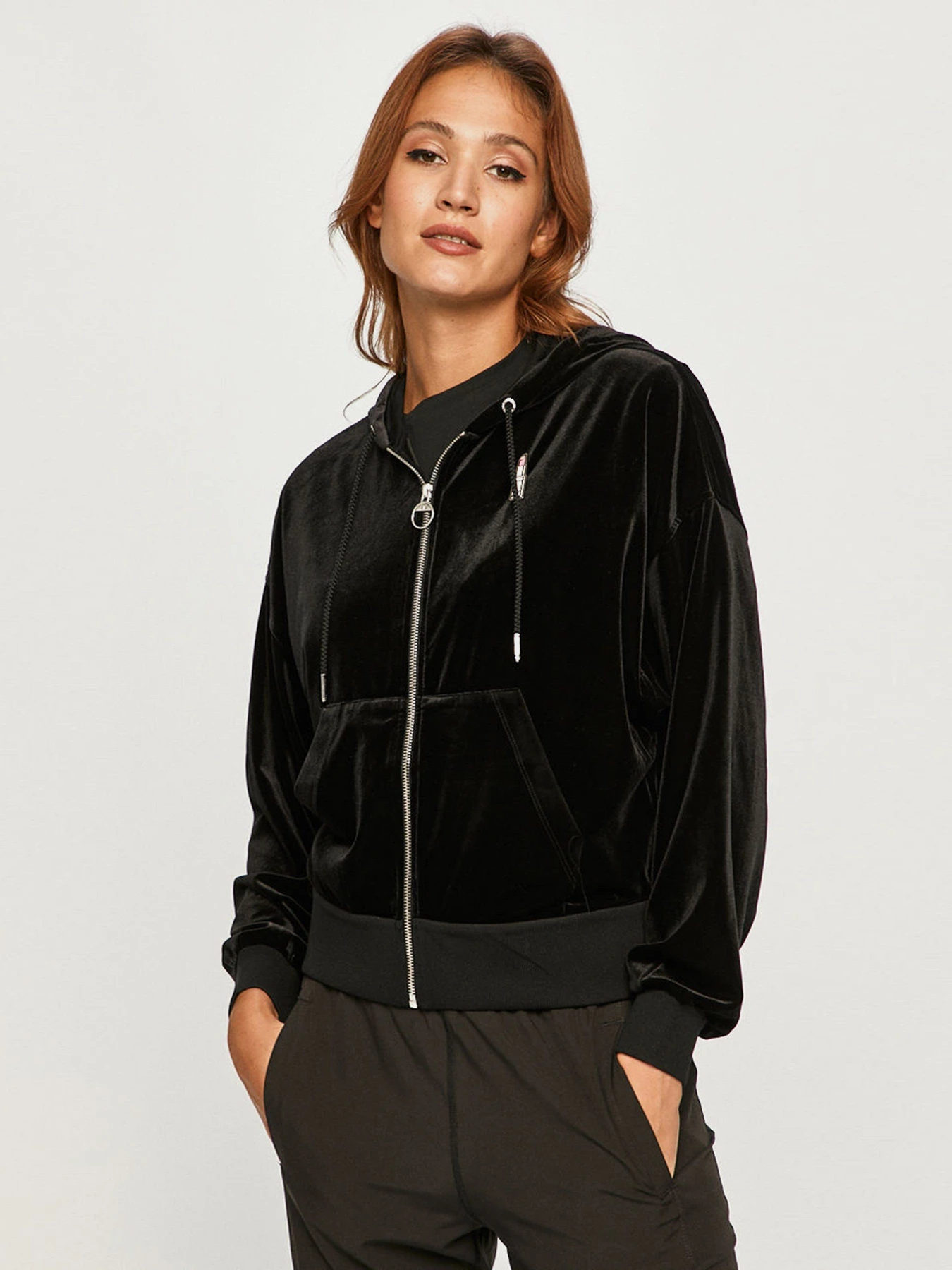 Худи и свитшоты Armani Exchange модель 6HYM97-YJ57Z-1200 Худи и свитшоты Armani Exchange модель 6HYM97-YJ57Z-1200 Фото