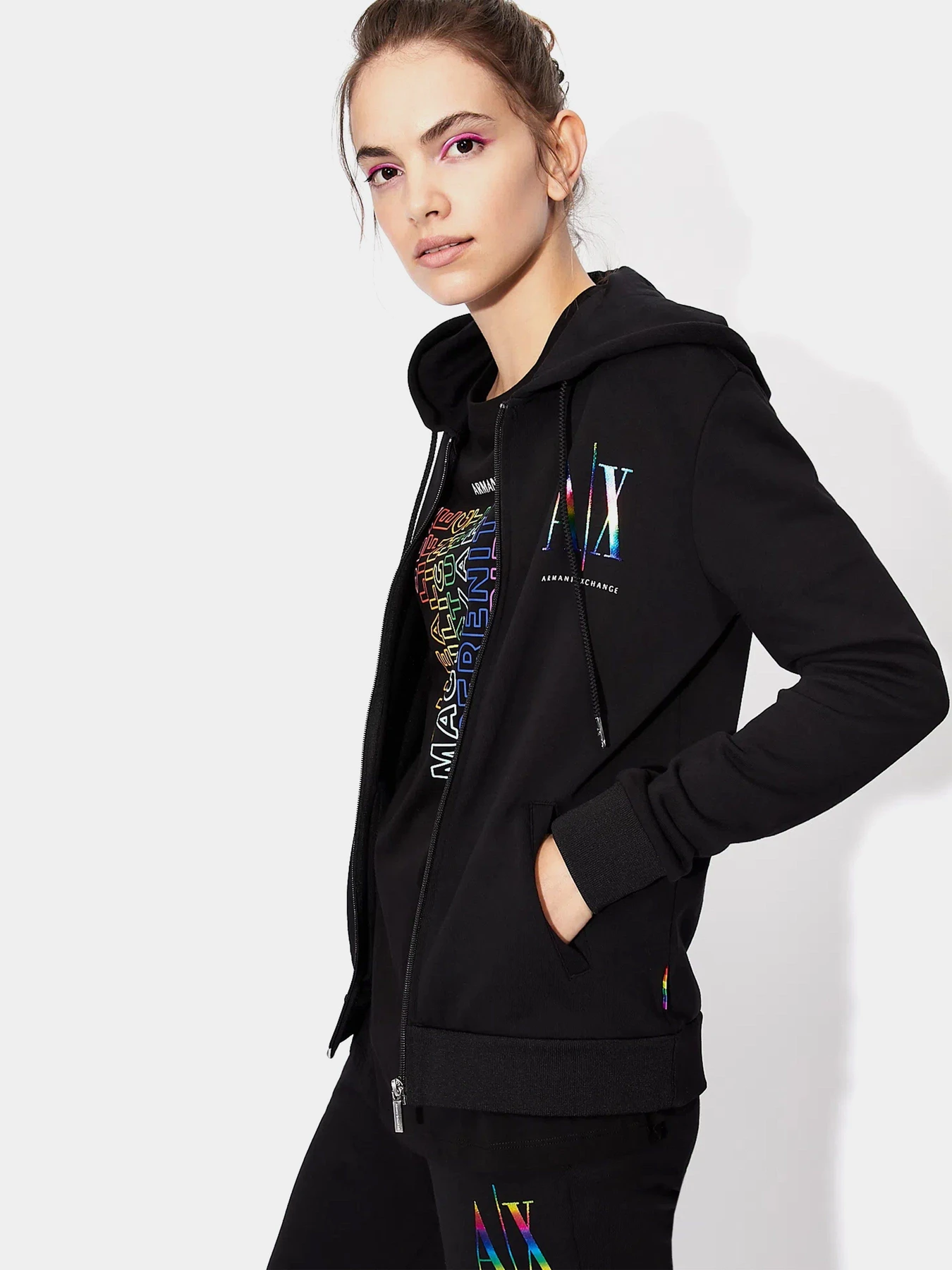 Худи и свитшоты Armani Exchange модель 6HYMCB-YJP1Z-1200 Худи и свитшоты Armani Exchange модель 6HYMCB-YJP1Z-1200 Фото