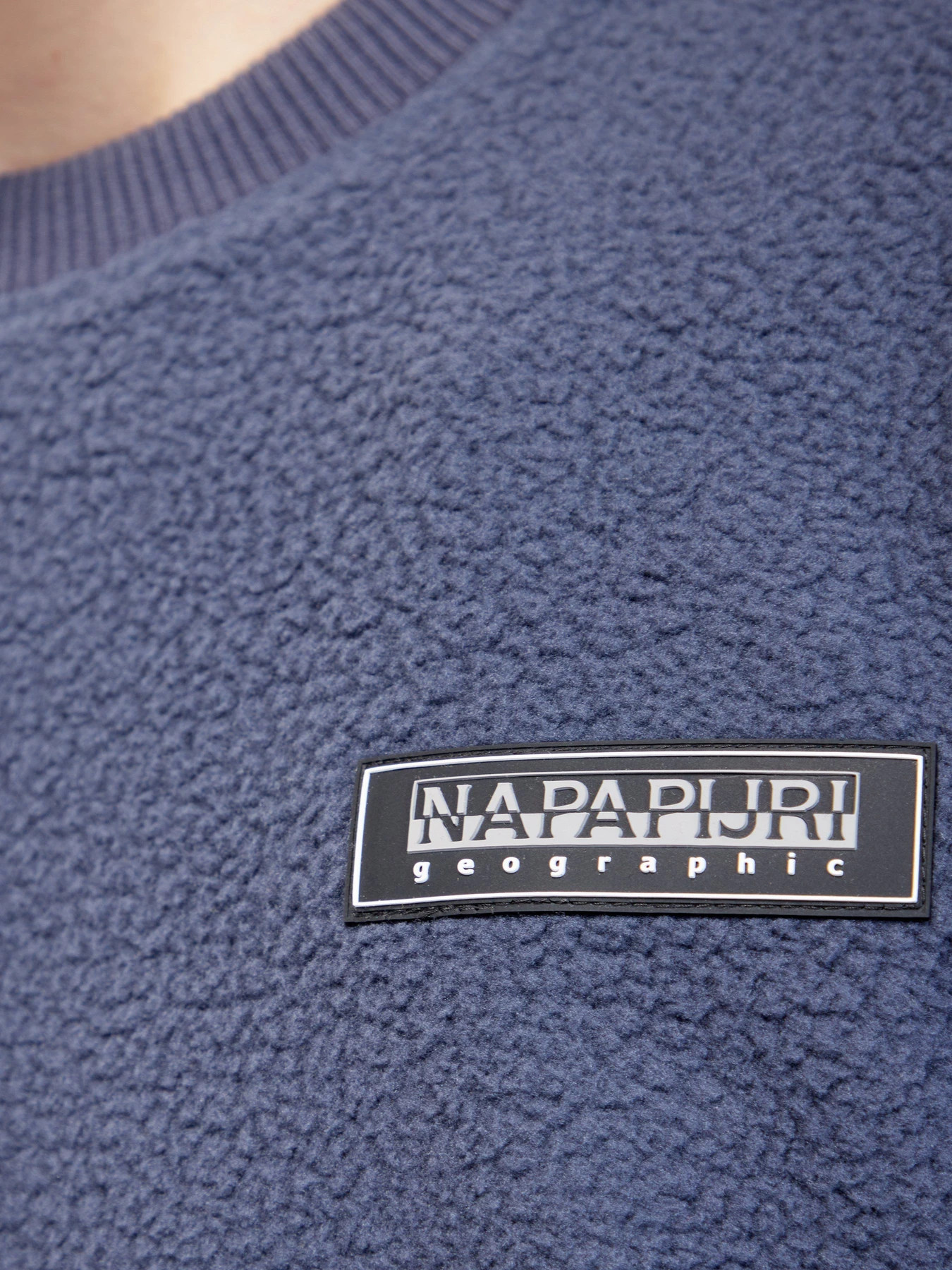 Худі та світшоти Napapijri Fleece Patch модель NP0A4EIDB1A1 Худі та світшоти Napapijri Fleece Patch модель NP0A4EIDB1A1 Фото