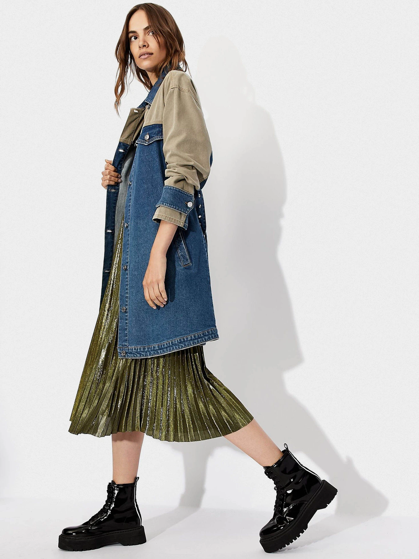 Спідниці Armani Exchange модель 6HYN31-YNKPZ-1660 Спідниці Armani Exchange модель 6HYN31-YNKPZ-1660 Фото