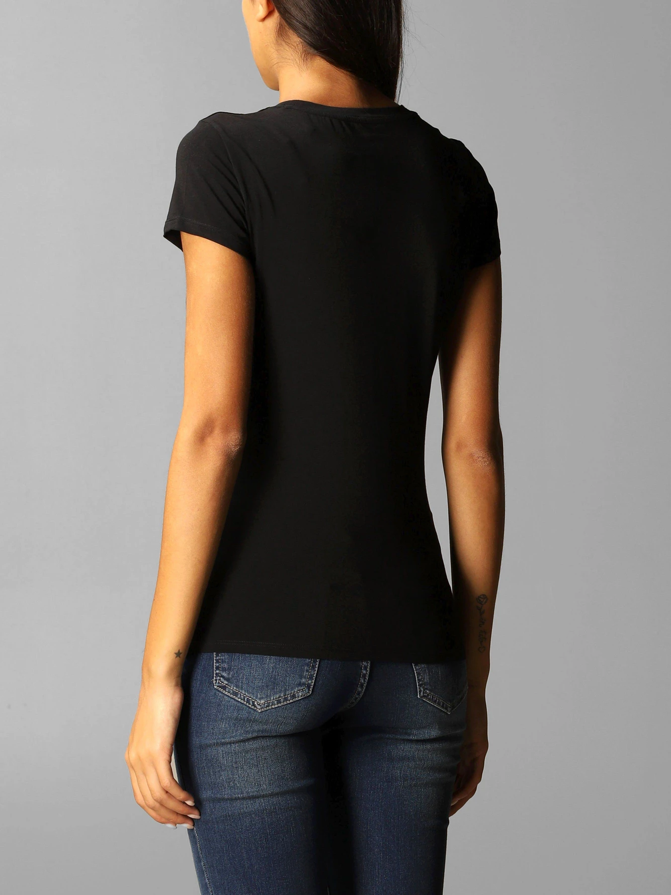 Футболки и поло Armani Exchange модель 6HYTAM-YJ7GZ-1200 Футболки и поло Armani Exchange модель 6HYTAM-YJ7GZ-1200 Фото