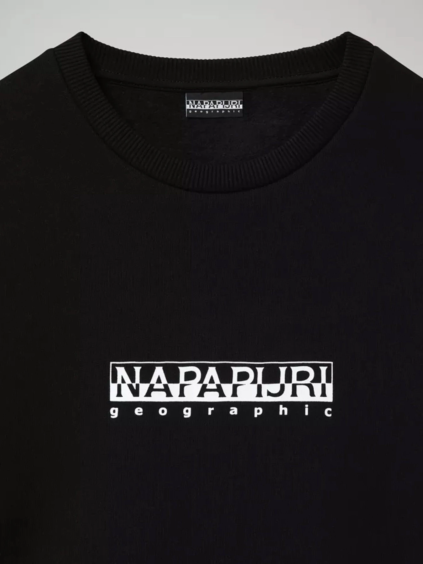 Худи и свитшоты Napapijri Sweatshirt Box модель NP0A4EIS0411 Худи и свитшоты Napapijri Sweatshirt Box модель NP0A4EIS0411 Фото