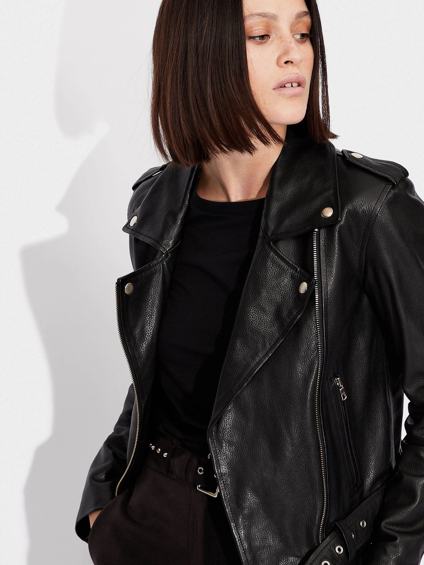 Футболки и поло Armani Exchange модель 6HYTFA-YJ16Z-1200 Футболки и поло Armani Exchange модель 6HYTFA-YJ16Z-1200 Фото