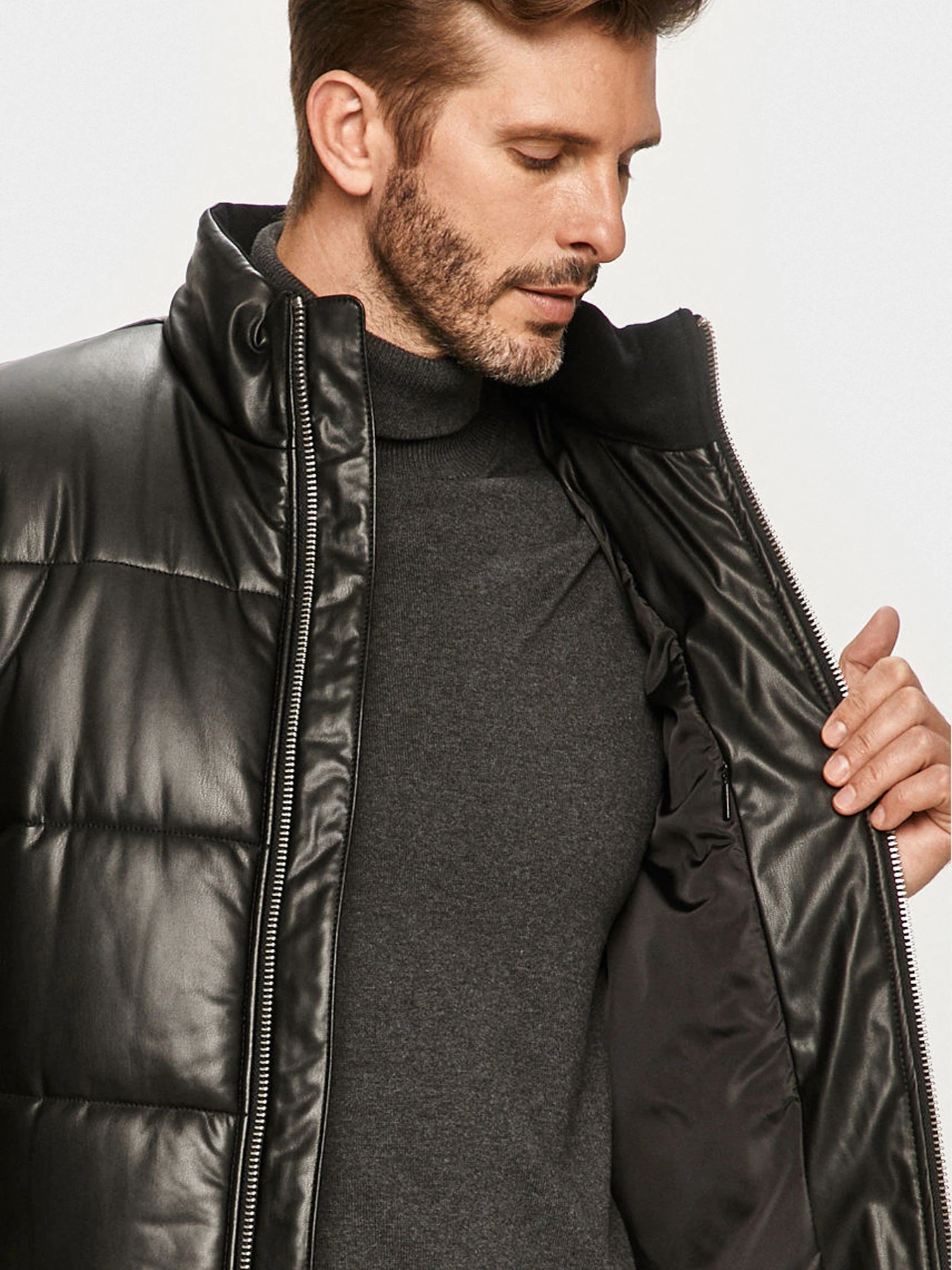 Куртки та дублянки Armani Exchange модель 6HZB10-ZNNFZ-1200 Куртки та дублянки Armani Exchange модель 6HZB10-ZNNFZ-1200 Фото