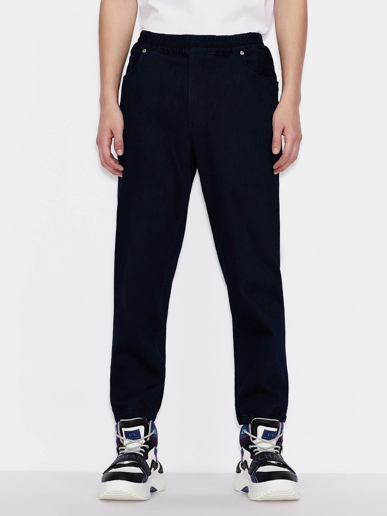 Джинсы Armani Exchange J76 Tapered модель 6HZJ22-Z2KQZ-0903 Джинсы Armani Exchange J76 Tapered модель 6HZJ22-Z2KQZ-0903 Фото