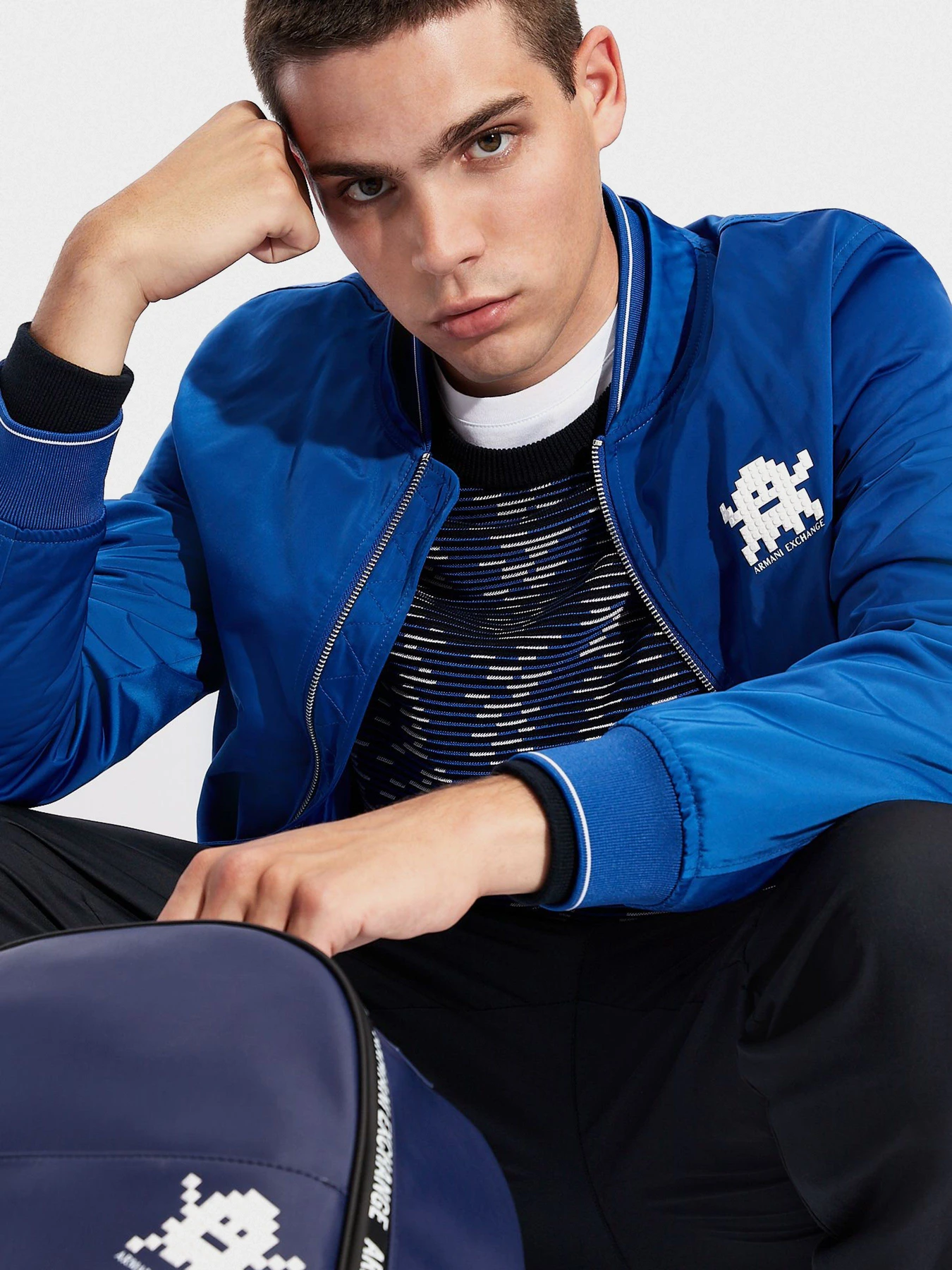 Худи и свитшоты Armani Exchange модель 6HZM1B-ZMU7Z-9573 Худи и свитшоты Armani Exchange модель 6HZM1B-ZMU7Z-9573 Фото