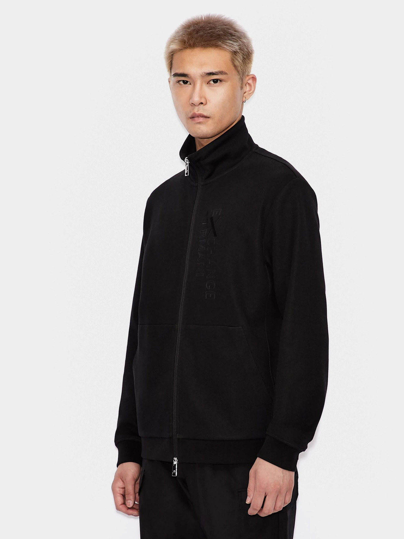 Худи и свитшоты Armani Exchange модель 6HZMFG-ZJY2Z-7241 Худи и свитшоты Armani Exchange модель 6HZMFG-ZJY2Z-7241 Фото