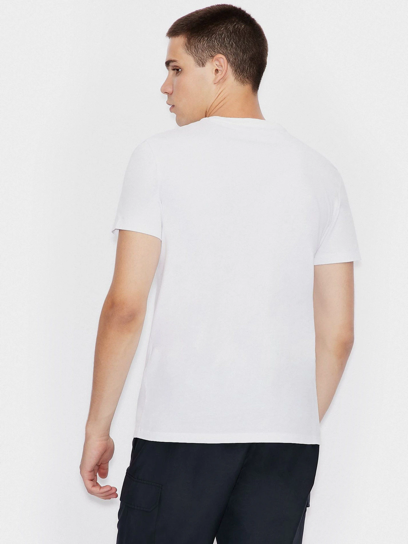 Футболки і поло Armani Exchange модель 6HZTFC-ZJBVZ-1100 Футболки і поло Armani Exchange модель 6HZTFC-ZJBVZ-1100 Фото