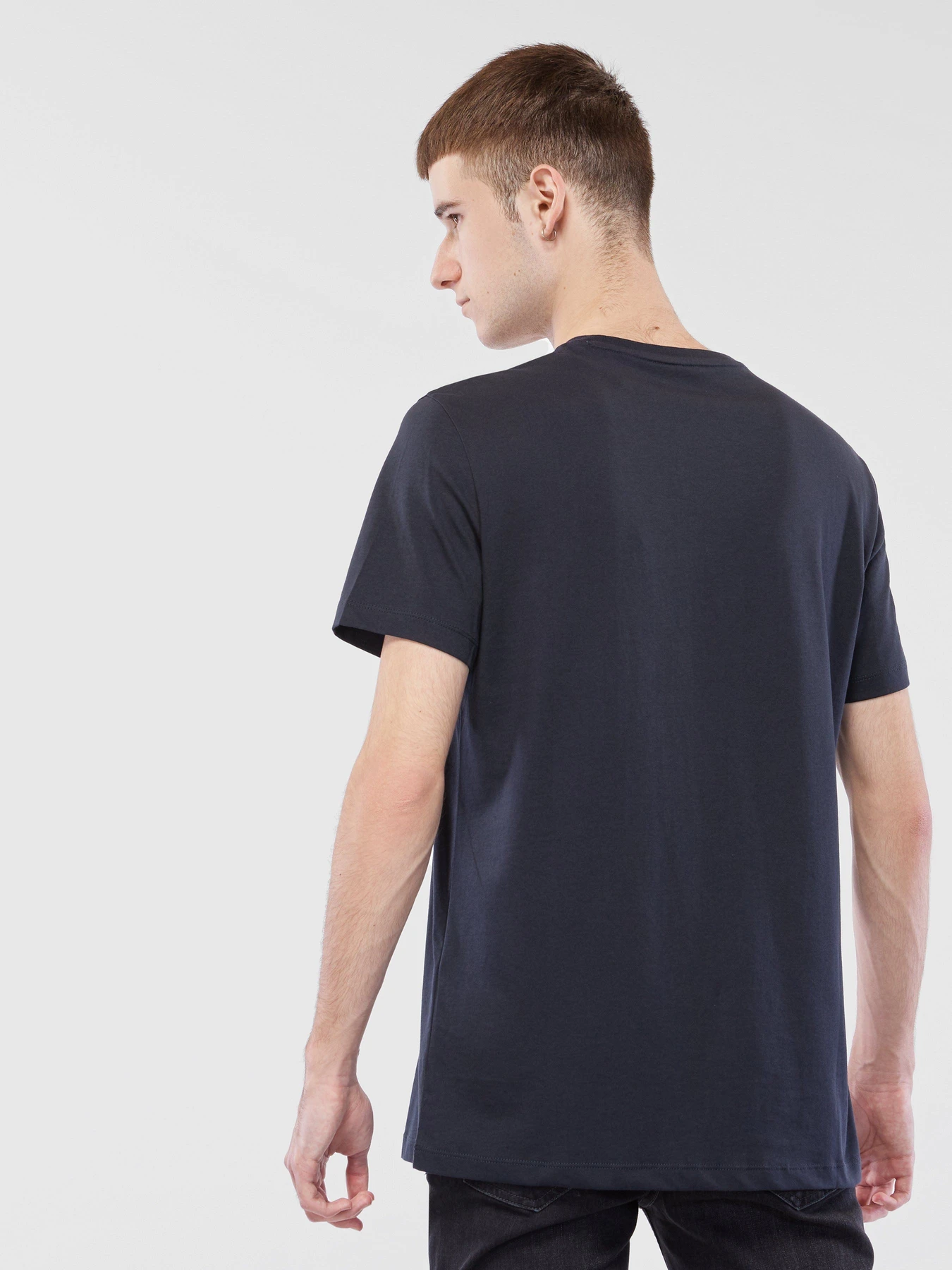 Футболки і поло Armani Exchange модель 6HZTFC-ZJBVZ-1510 Футболки і поло Armani Exchange модель 6HZTFC-ZJBVZ-1510 Фото