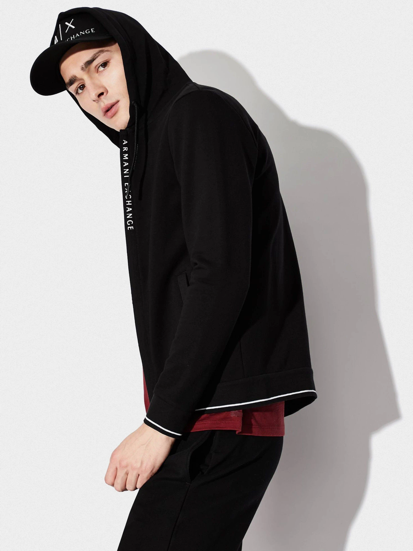 Худи и свитшоты Armani Exchange модель 8NZM82-ZJH3Z-1200 Худи и свитшоты Armani Exchange модель 8NZM82-ZJH3Z-1200 Фото