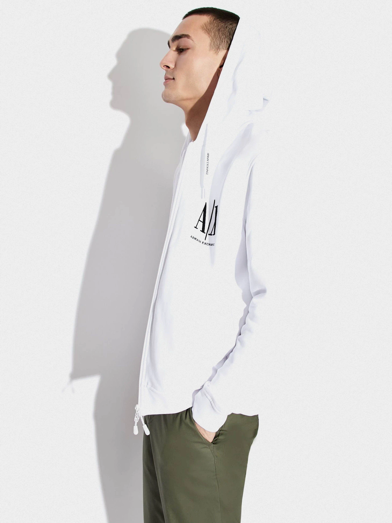 Худи и свитшоты Armani Exchange модель 8NZMPP-ZJ1ZZ-1100 Худи и свитшоты Armani Exchange модель 8NZMPP-ZJ1ZZ-1100 Фото