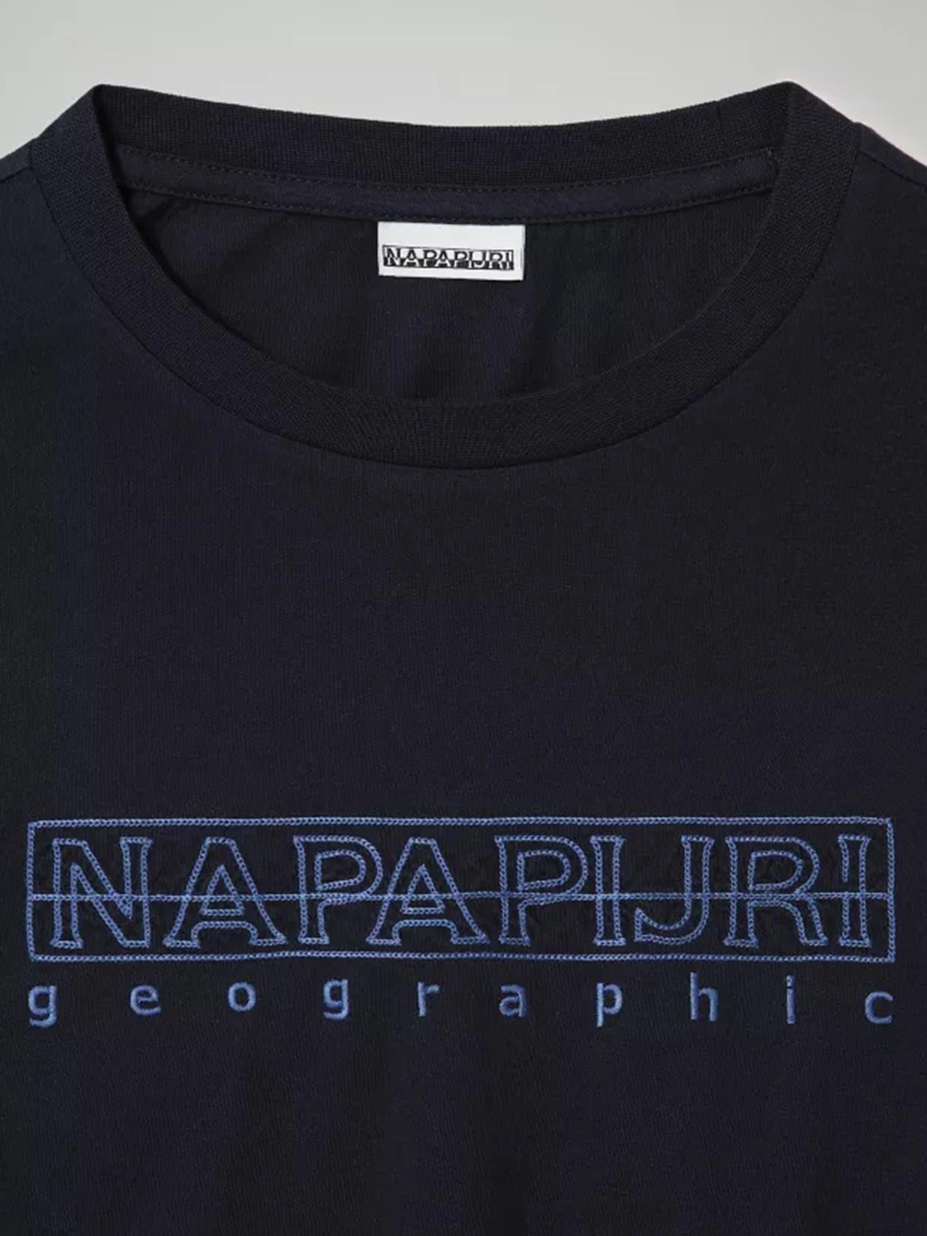 Худи и свитшоты Napapijri Sebel модель NP0A4EO71761 Худи и свитшоты Napapijri Sebel модель NP0A4EO71761 Фото