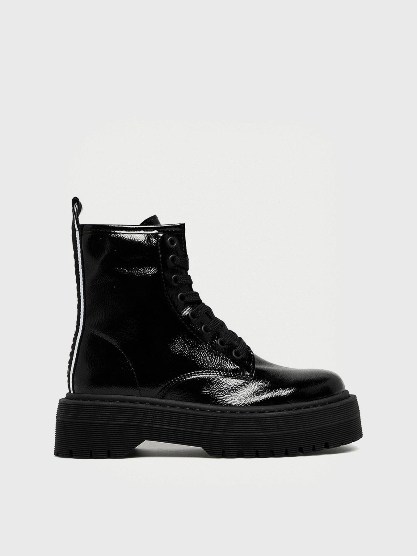 Черевики та чоботи Armani Exchange модель XDN018-XV349-00002 Фото