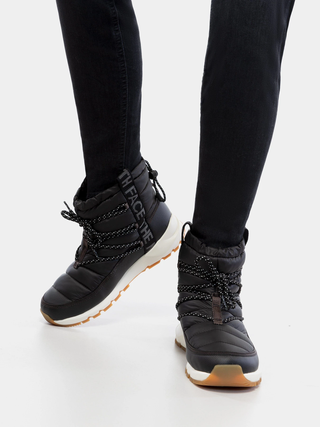 Ботинки и сапоги The North Face Thermoball ™ Lace Up модель NF0A4AZGVD61 Ботинки и сапоги The North Face Thermoball ™ Lace Up модель NF0A4AZGVD61 Фото