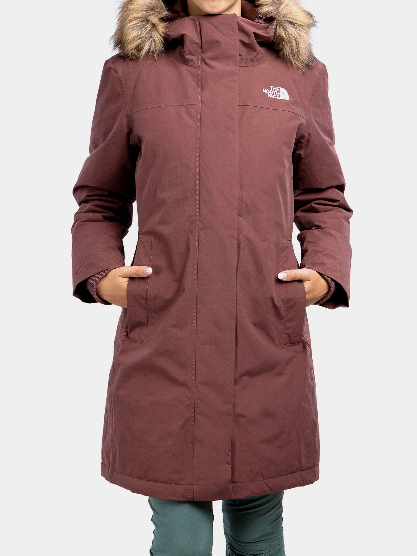 Куртки и дубленки The North Face ARCTIC PARKA модель NF0A4R2VQ321 Куртки и дубленки The North Face ARCTIC PARKA модель NF0A4R2VQ321 Фото