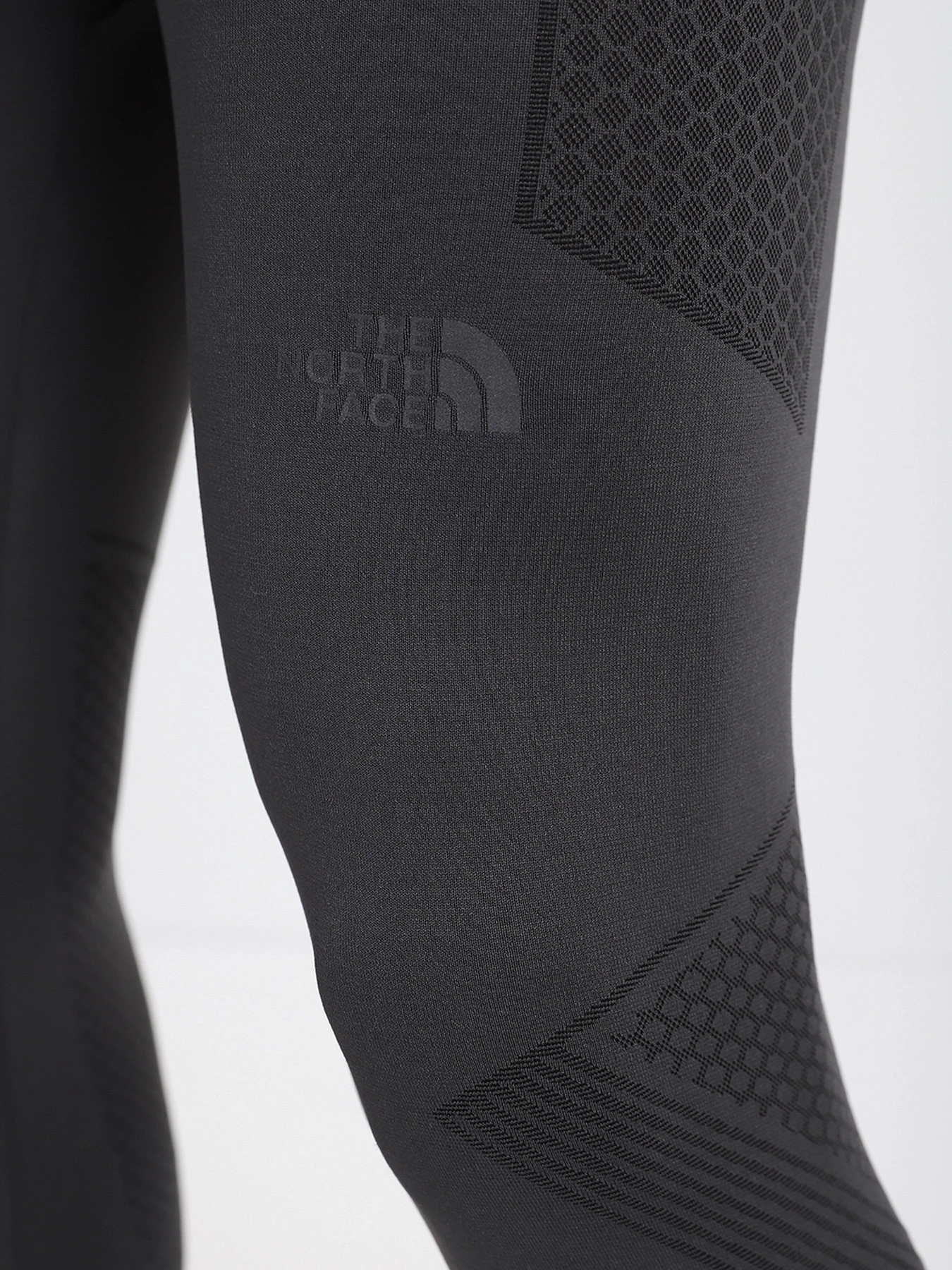 Штани The North Face Active модель NF0A3Y2RMN81 Фото