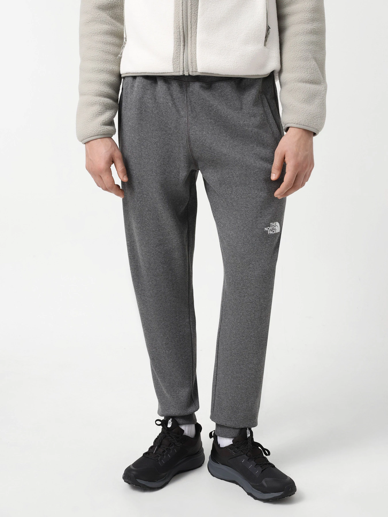Брюки The North Face NSE модель NF0A4SVQDYY1 Брюки The North Face NSE модель NF0A4SVQDYY1 Фото