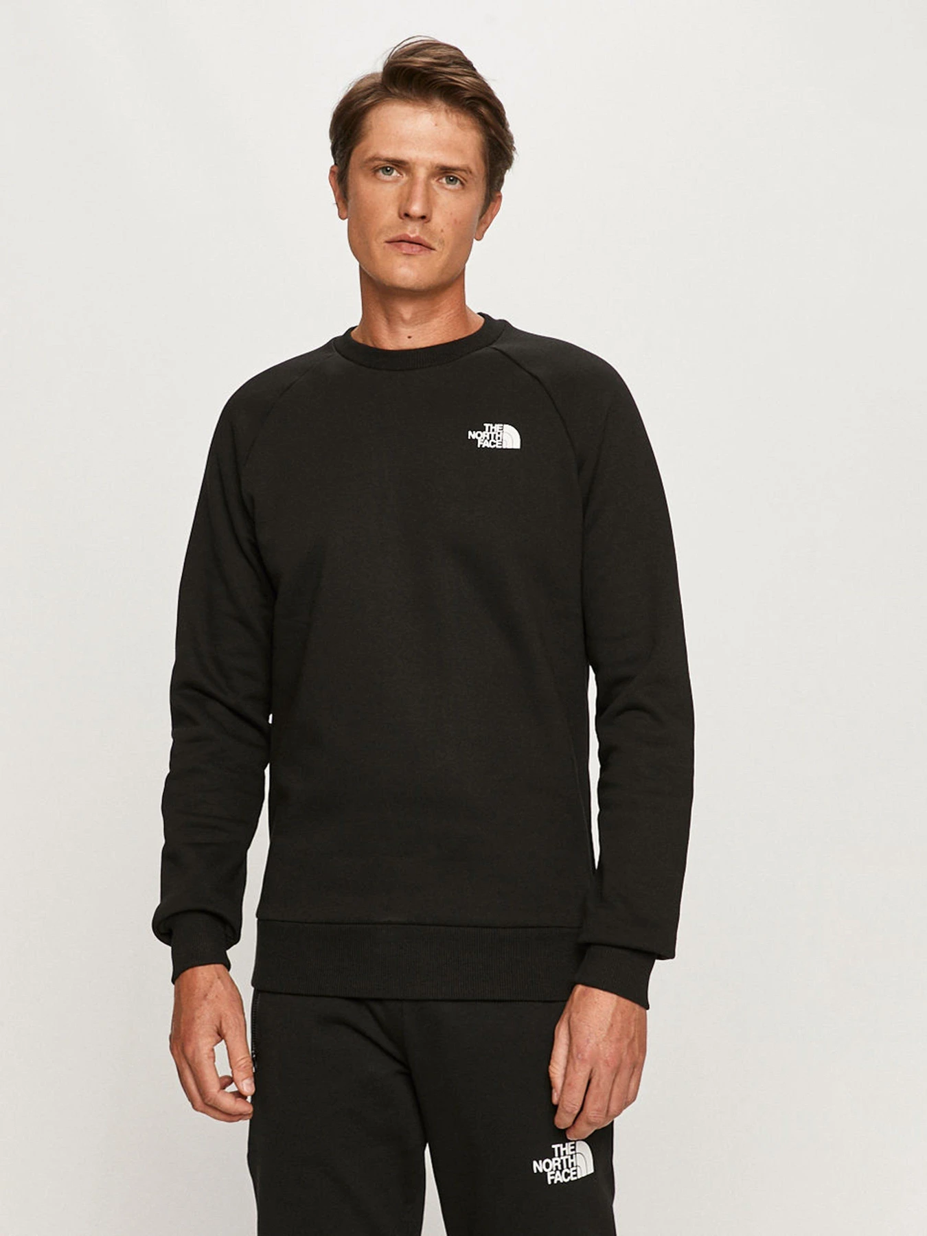 Худи и свитшоты The North Face Raglan Redbox модель NF0A4SZ9KX91 Худи и свитшоты The North Face Raglan Redbox модель NF0A4SZ9KX91 Фото