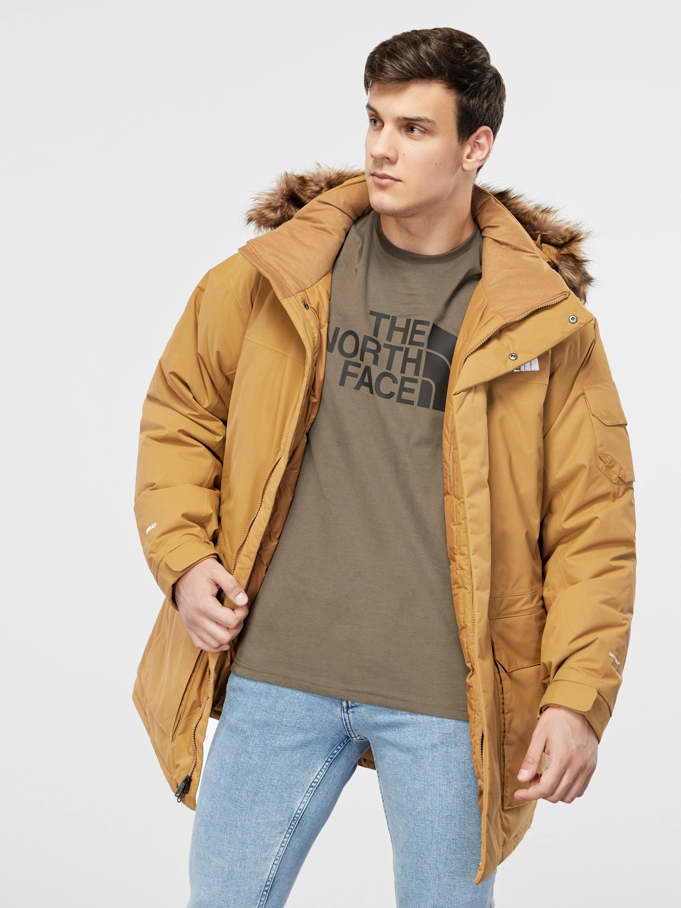 Куртки та дублянки The North Face Recycled Mcmurdo модель NF0A4M8G1731 Фото