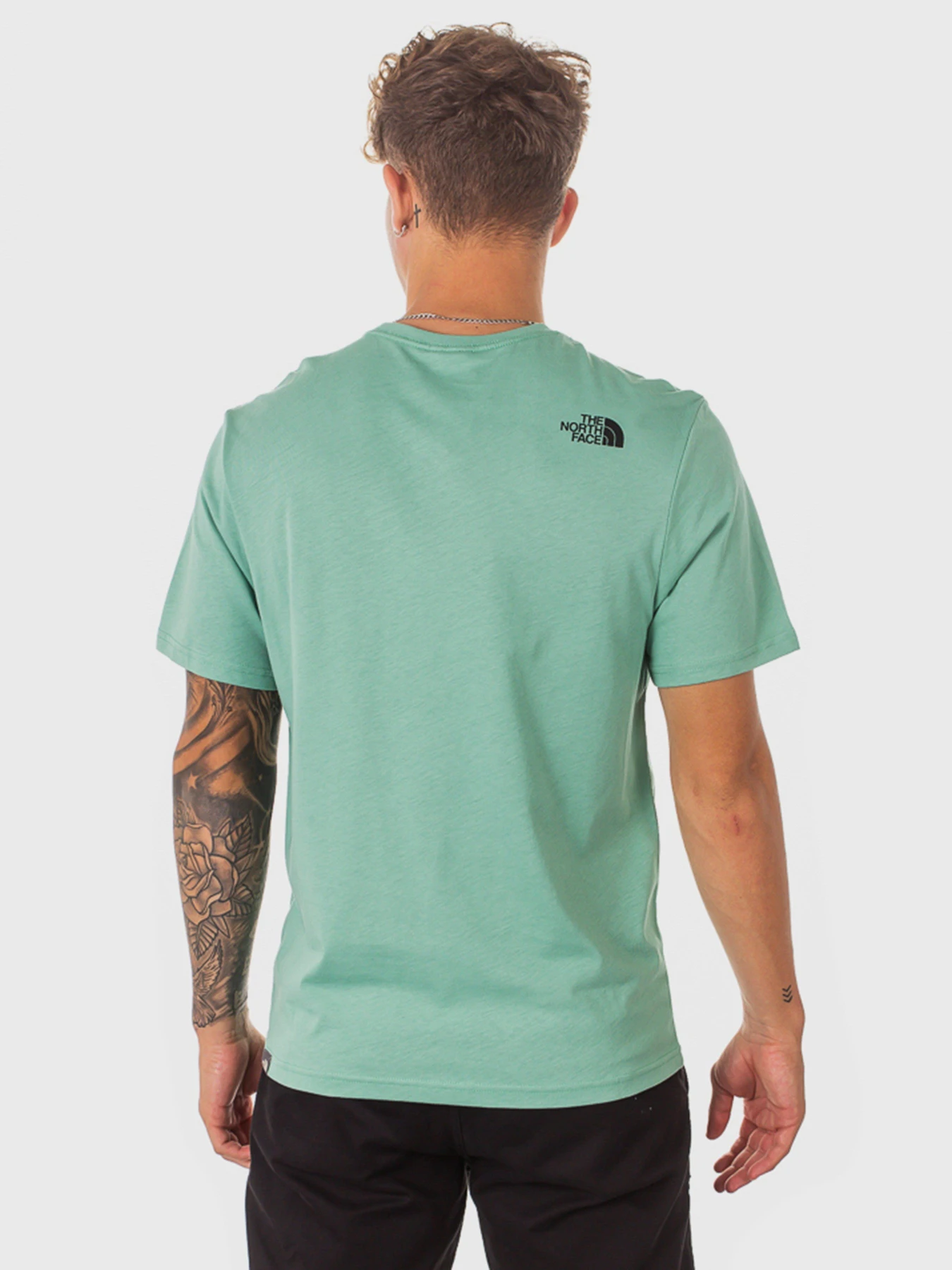 Футболки и поло The North Face S/S Fine Tee модель NF00CEQ5RN61 Футболки и поло The North Face S/S Fine Tee модель NF00CEQ5RN61 Фото