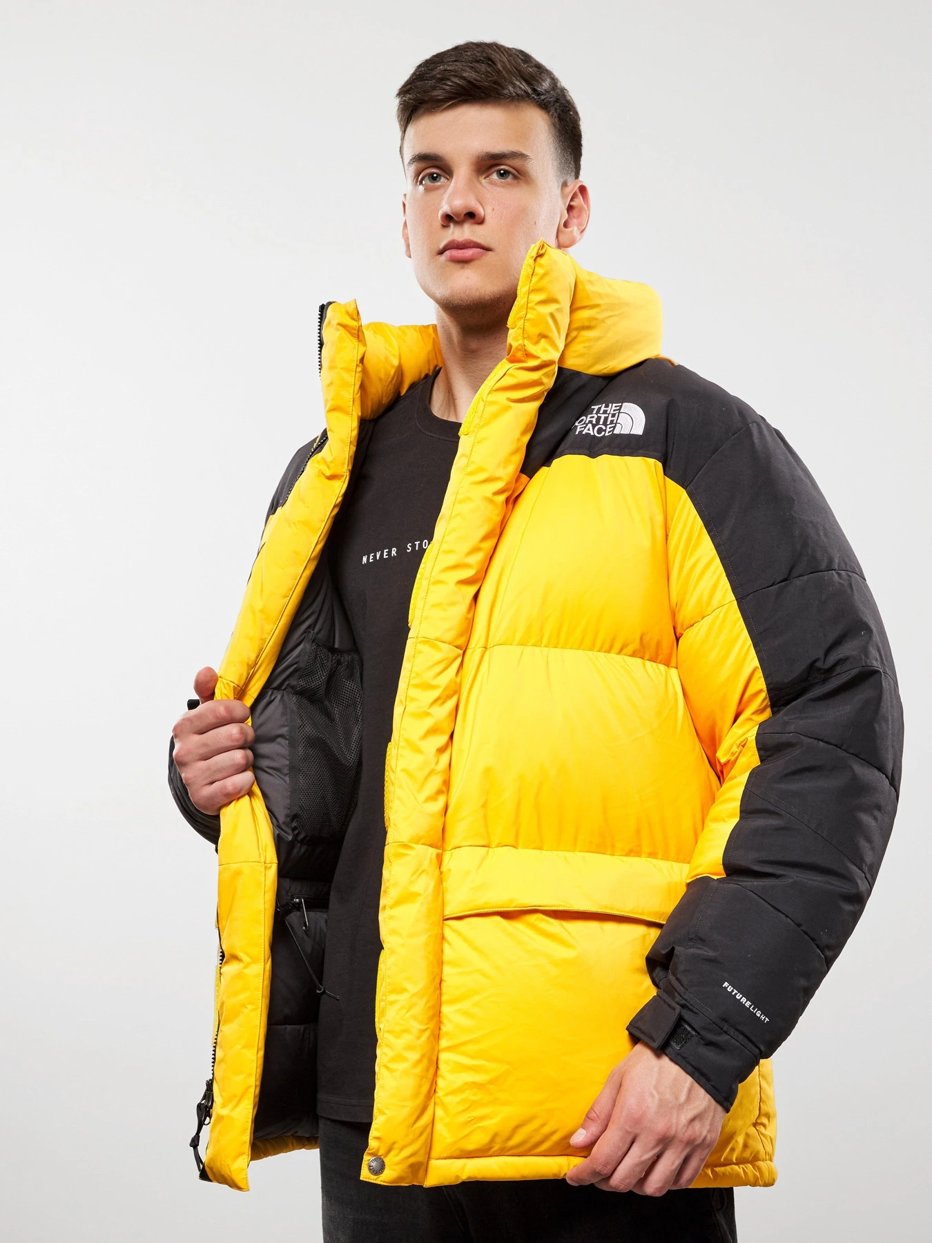 Куртки и дубленки The North Face 1994 Retro Himalayan Futureligh модель NF0A4QYP56P1 Фото