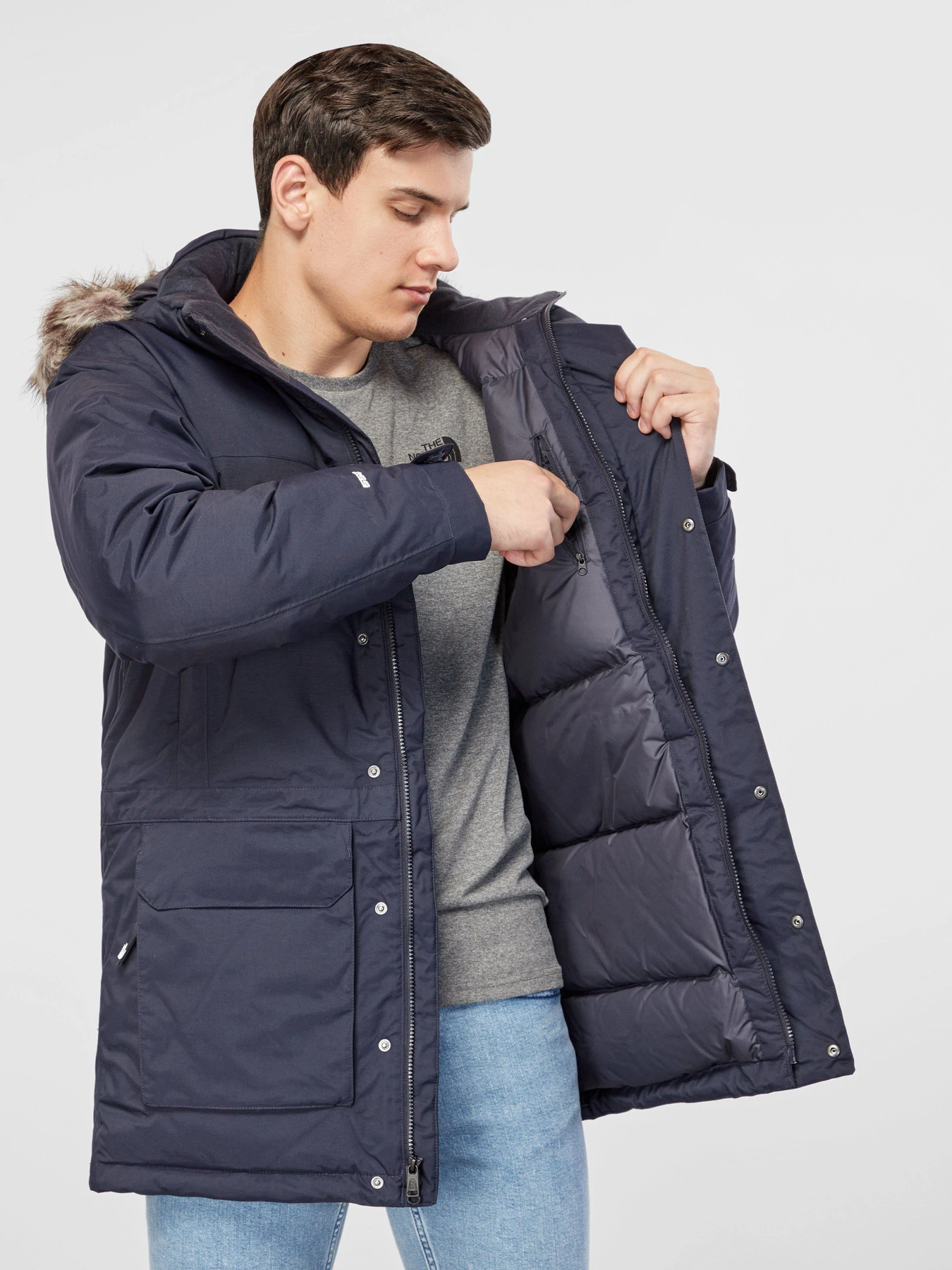Куртки и дубленки The North Face Recycled Mcmurdo модель NF0A4M8GRG11 Фото